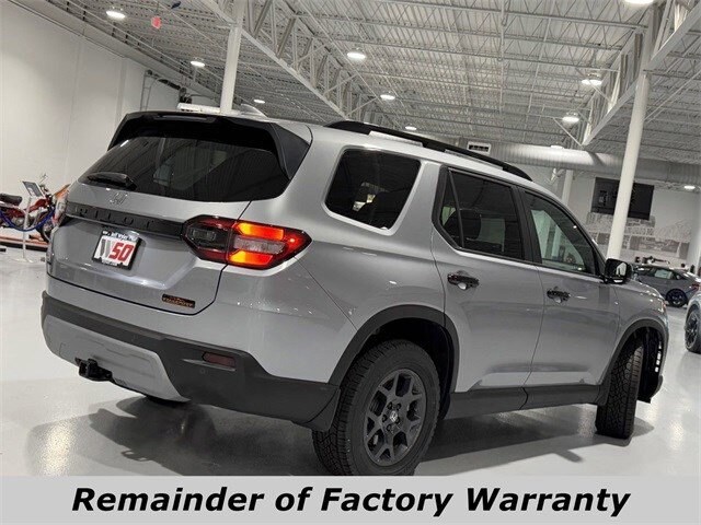 2025 Honda Pilot TrailSport photo 3