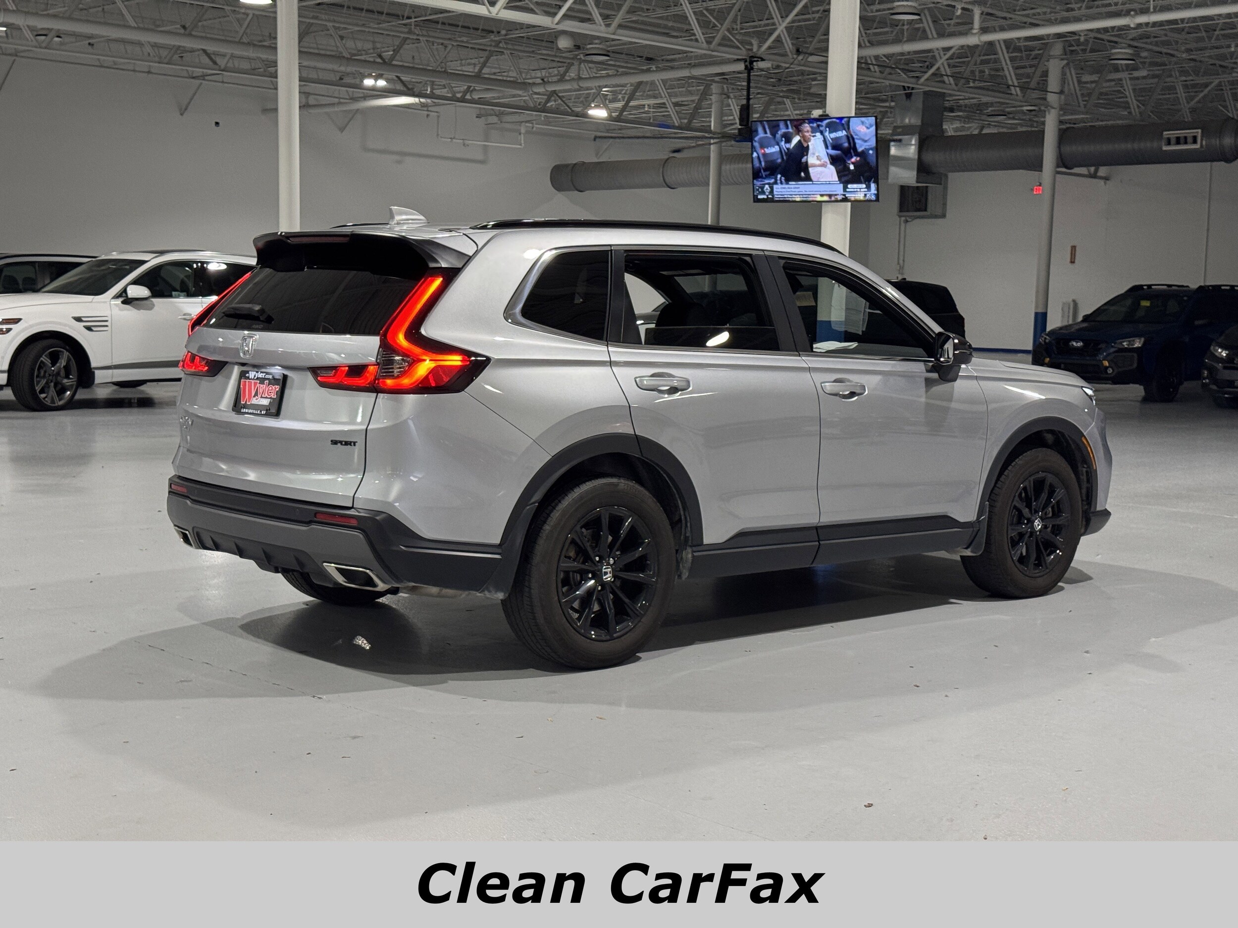 2025 Honda CR-V Hybrid Sport-L photo 3