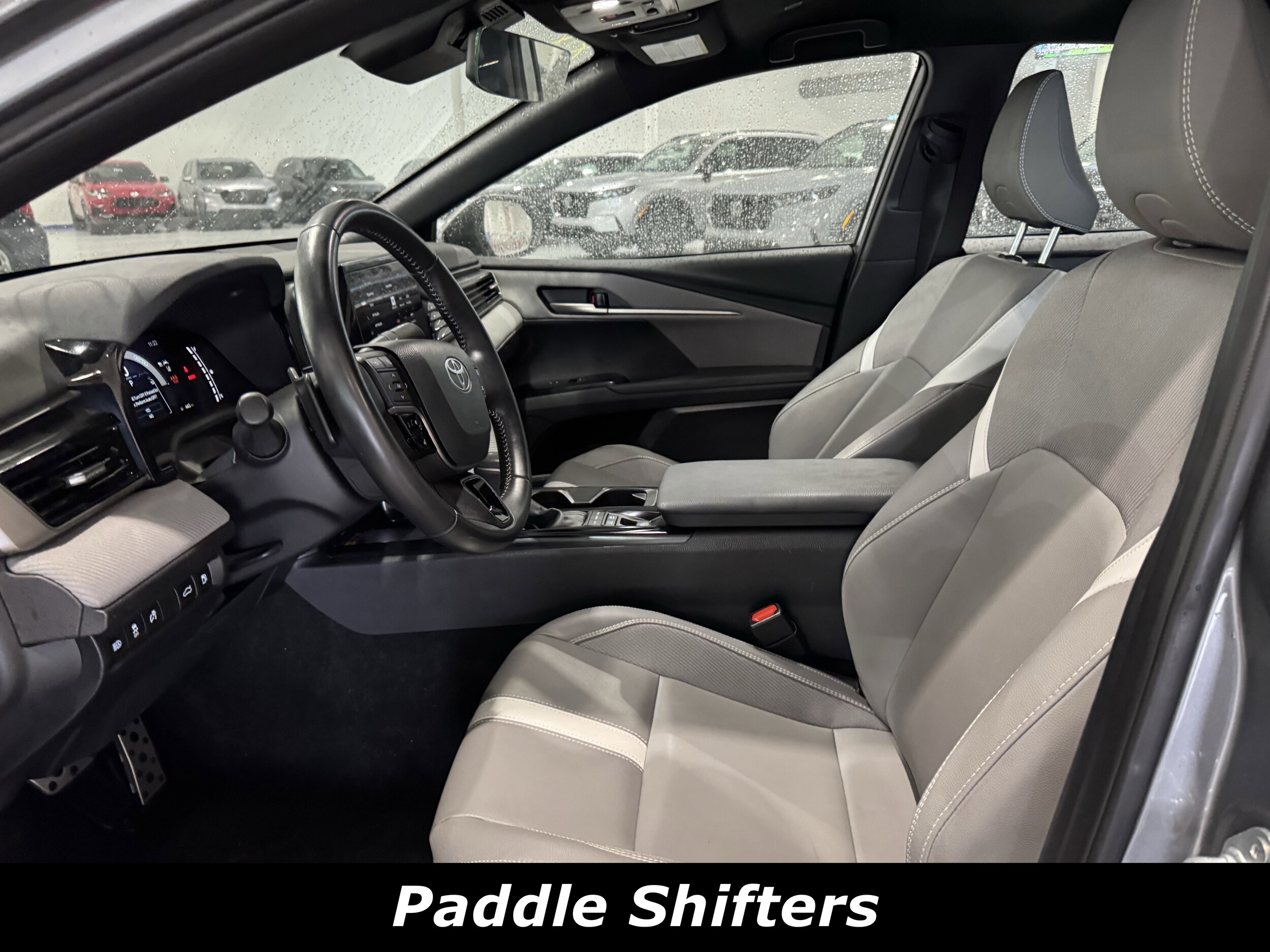 2025 Toyota Camry SE photo 3