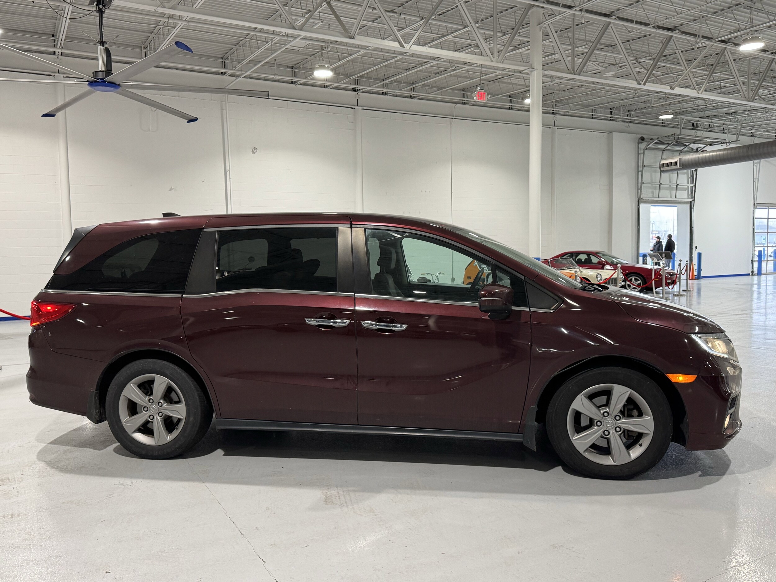 2020 Honda Odyssey EX photo 2