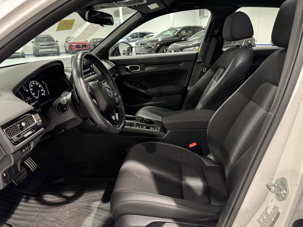 Used 2025 Honda Civic Hatchback Sport CVT Hatchback