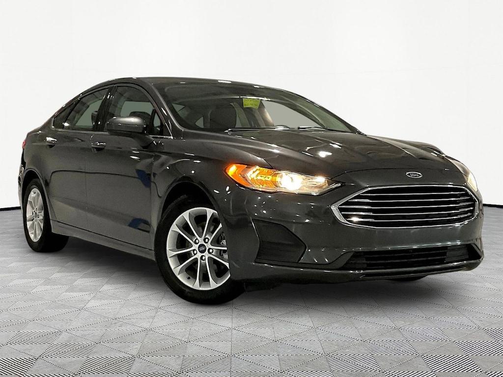 Used 2020 Ford Fusion SE FWD Sedan