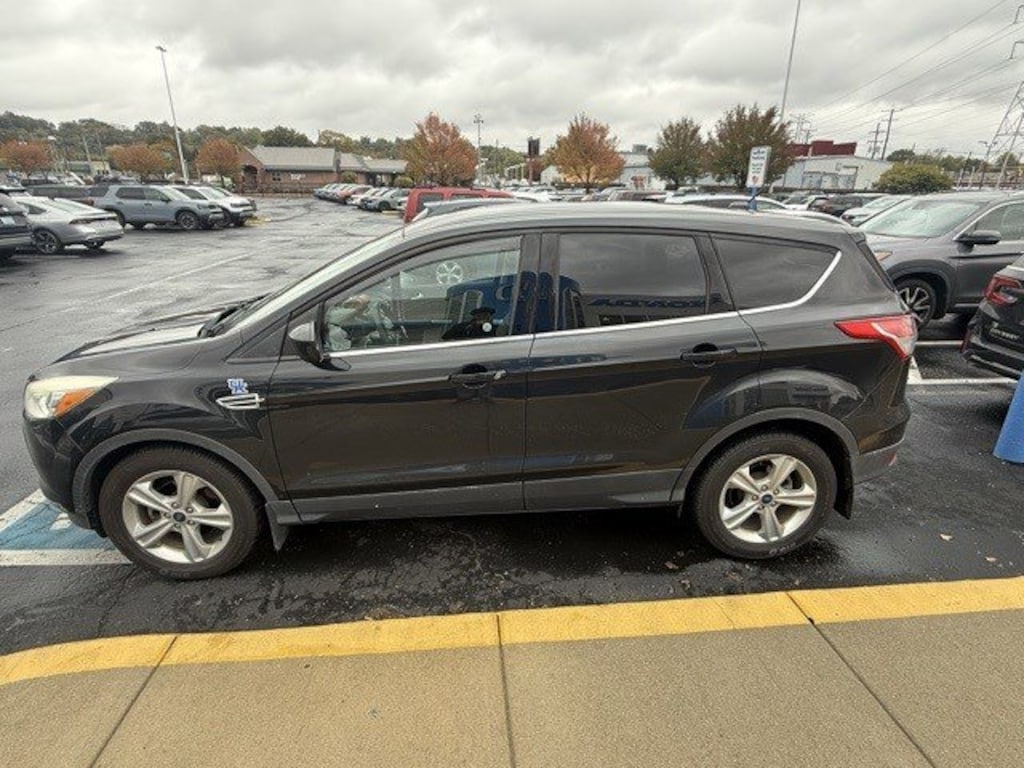 Used 2015 Ford Escape FWD 4dr SE SUV