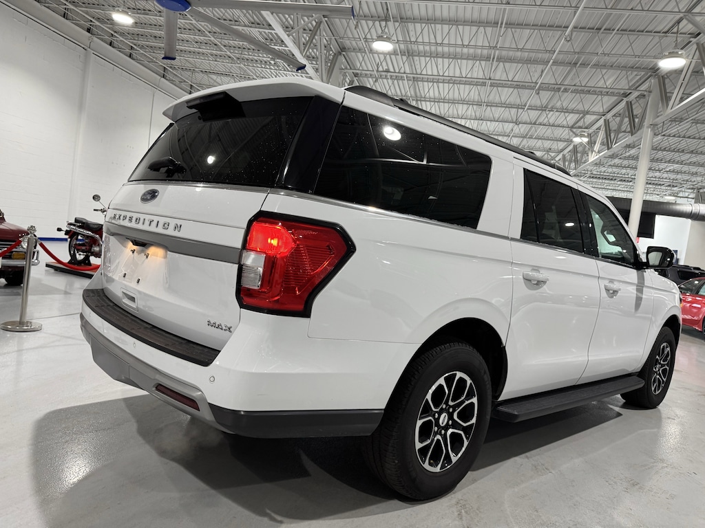 Used 2024 Ford Expedition Max XLT 4x4 SUV