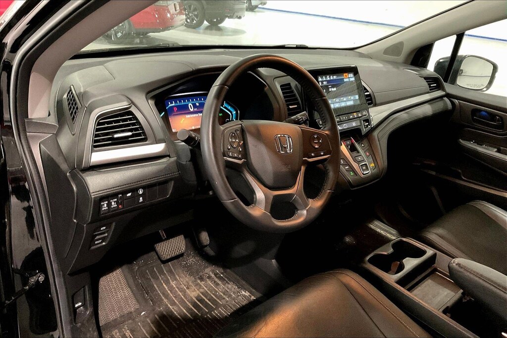Used 2024 Honda Odyssey EX-L Auto Van