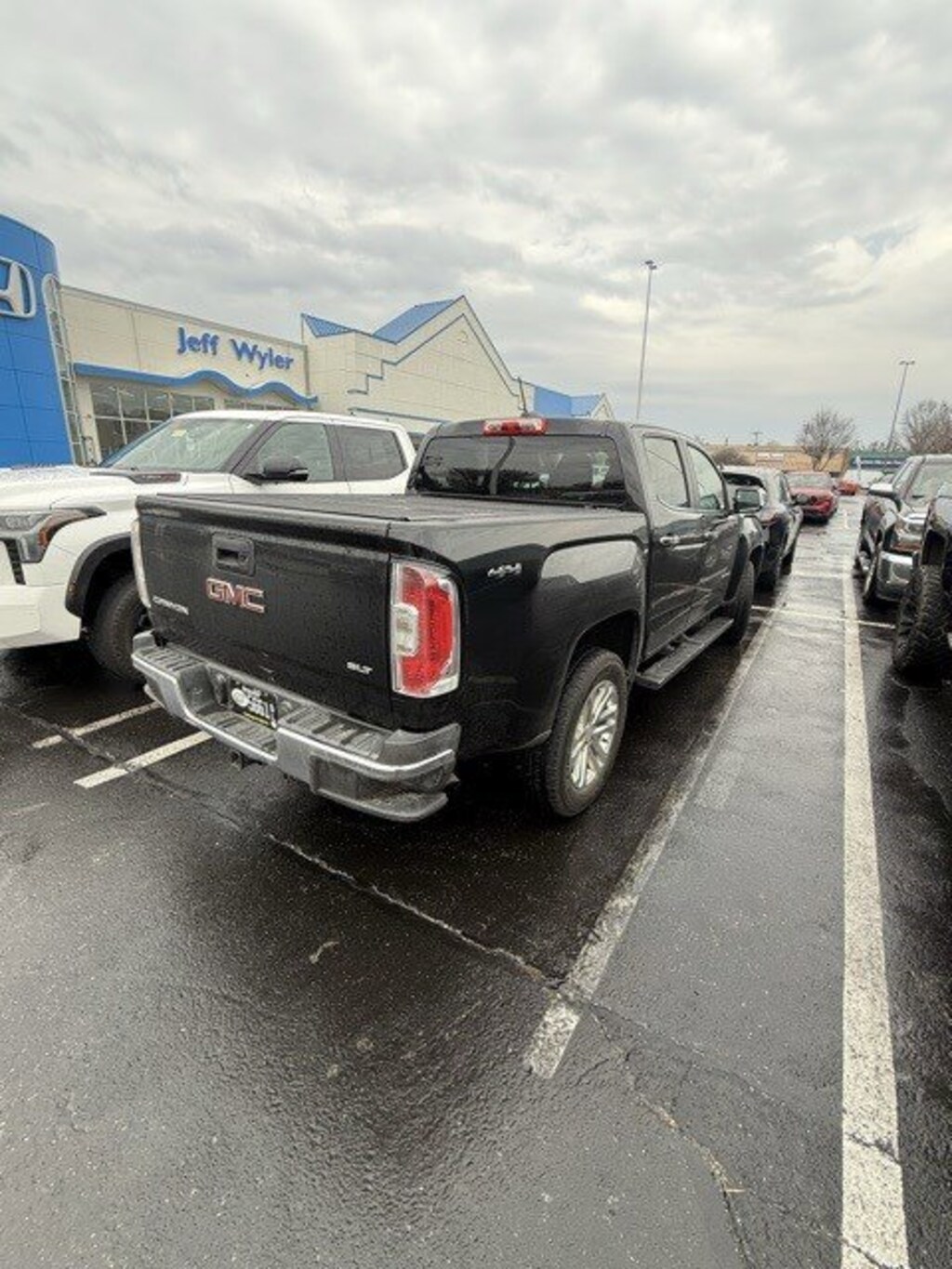 Used 2015 GMC Canyon 4WD Crew Cab 128.3 SLT Truck Crew Cab