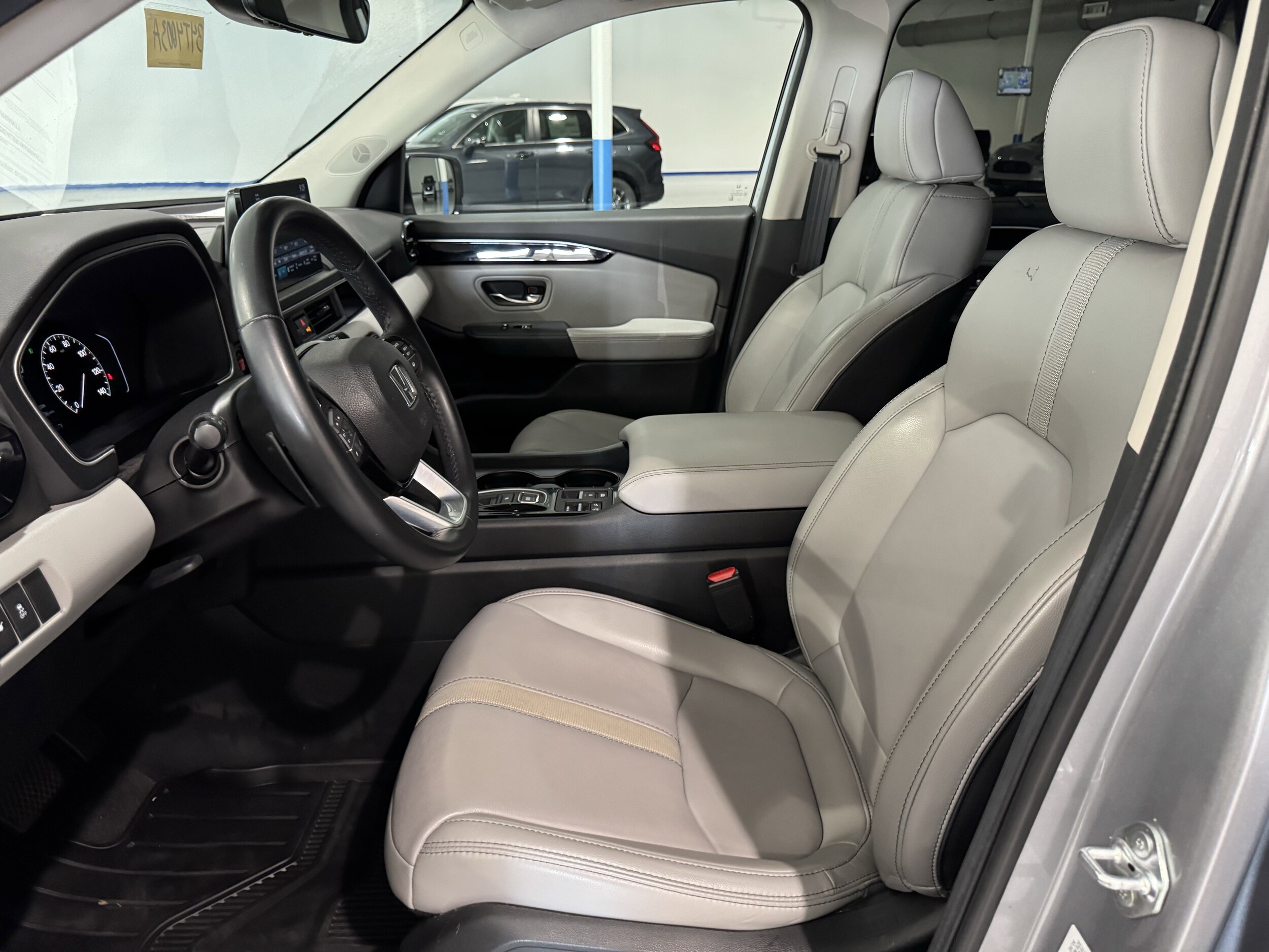 2025 Honda Pilot EX-L photo 4