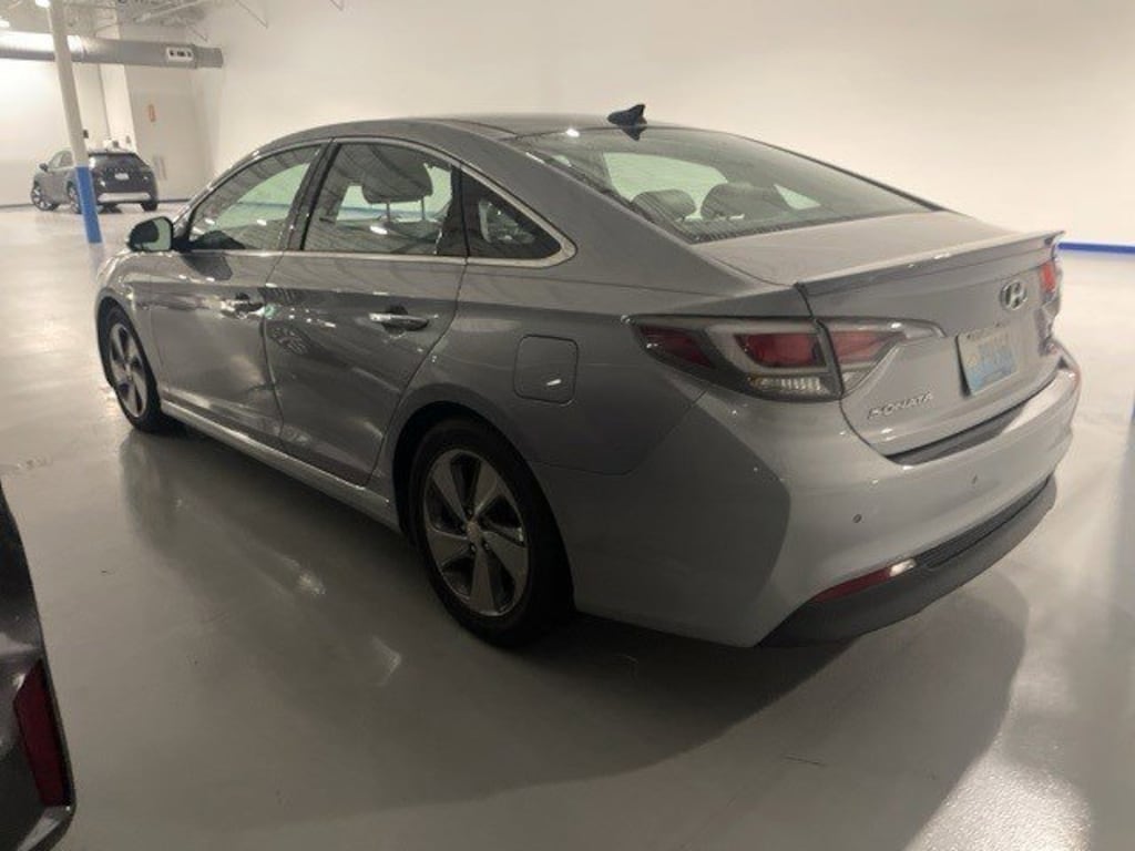 Used 2016 Hyundai Sonata Hybrid 4dr Sdn Limited Sedan