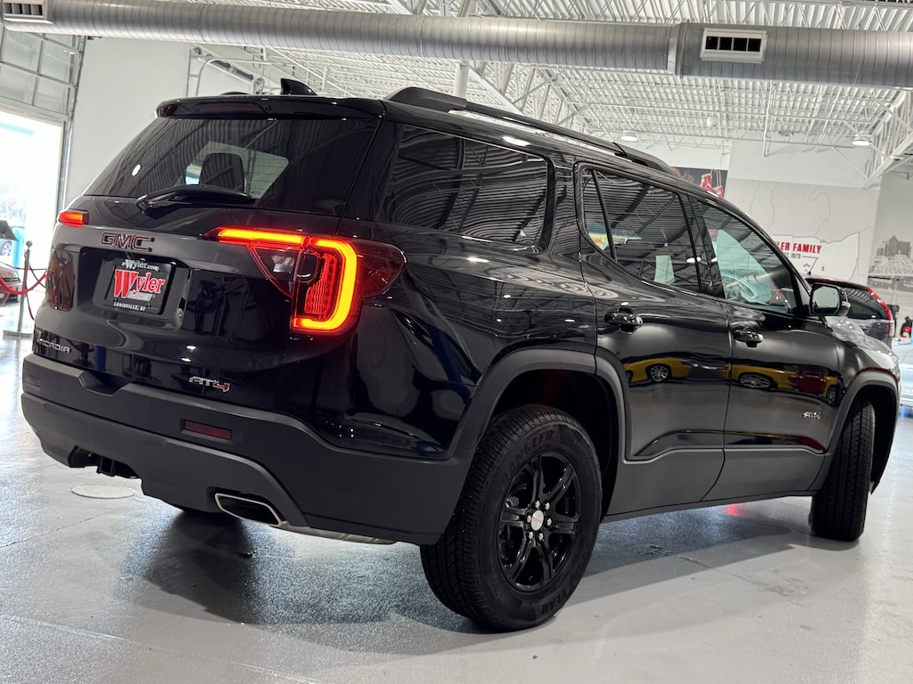 Used 2022 GMC Acadia AWD 4dr AT4 SUV