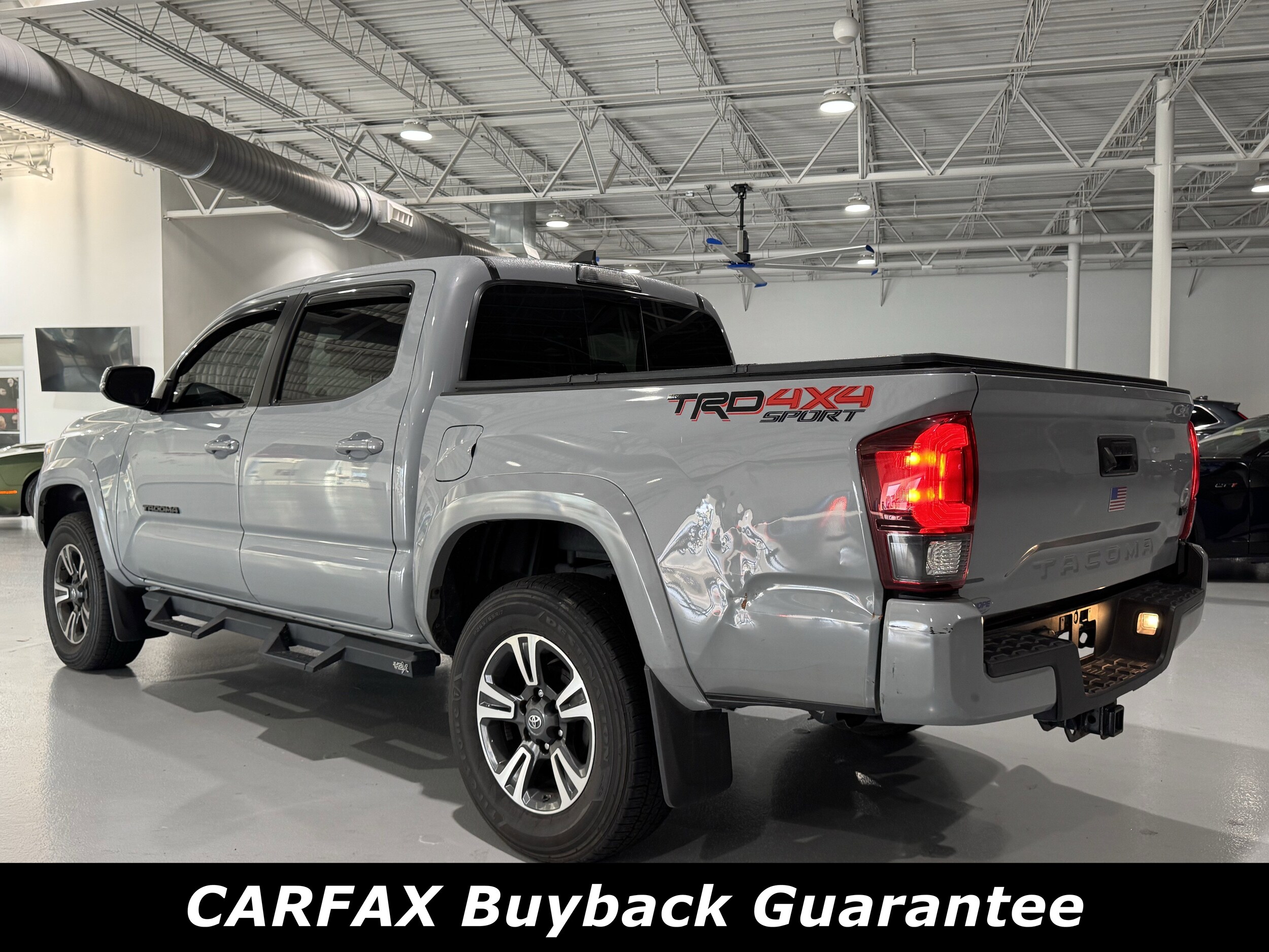 2019 Toyota Tacoma TRD Sport photo 2