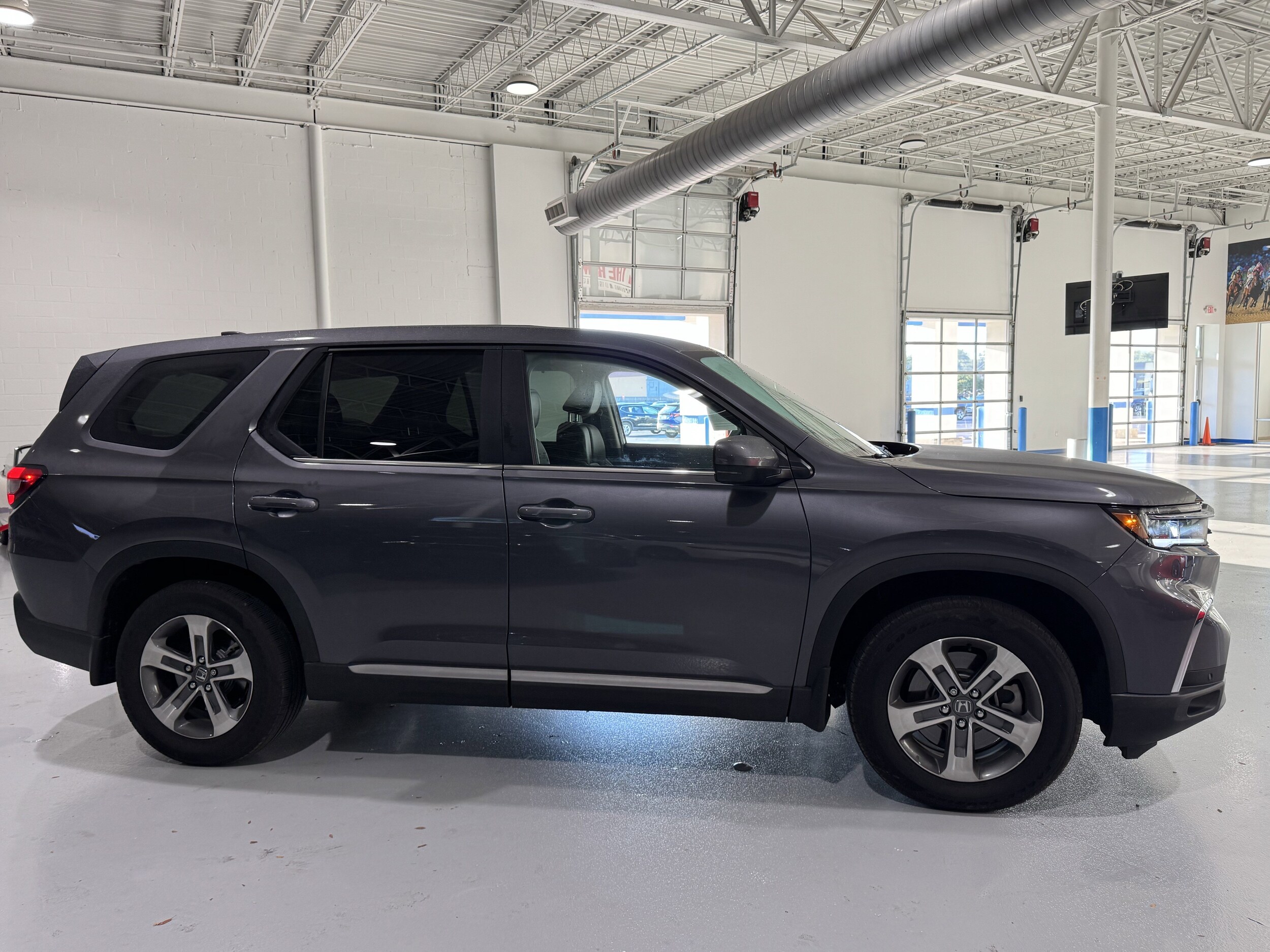 2025 Honda Pilot EX-L photo 2
