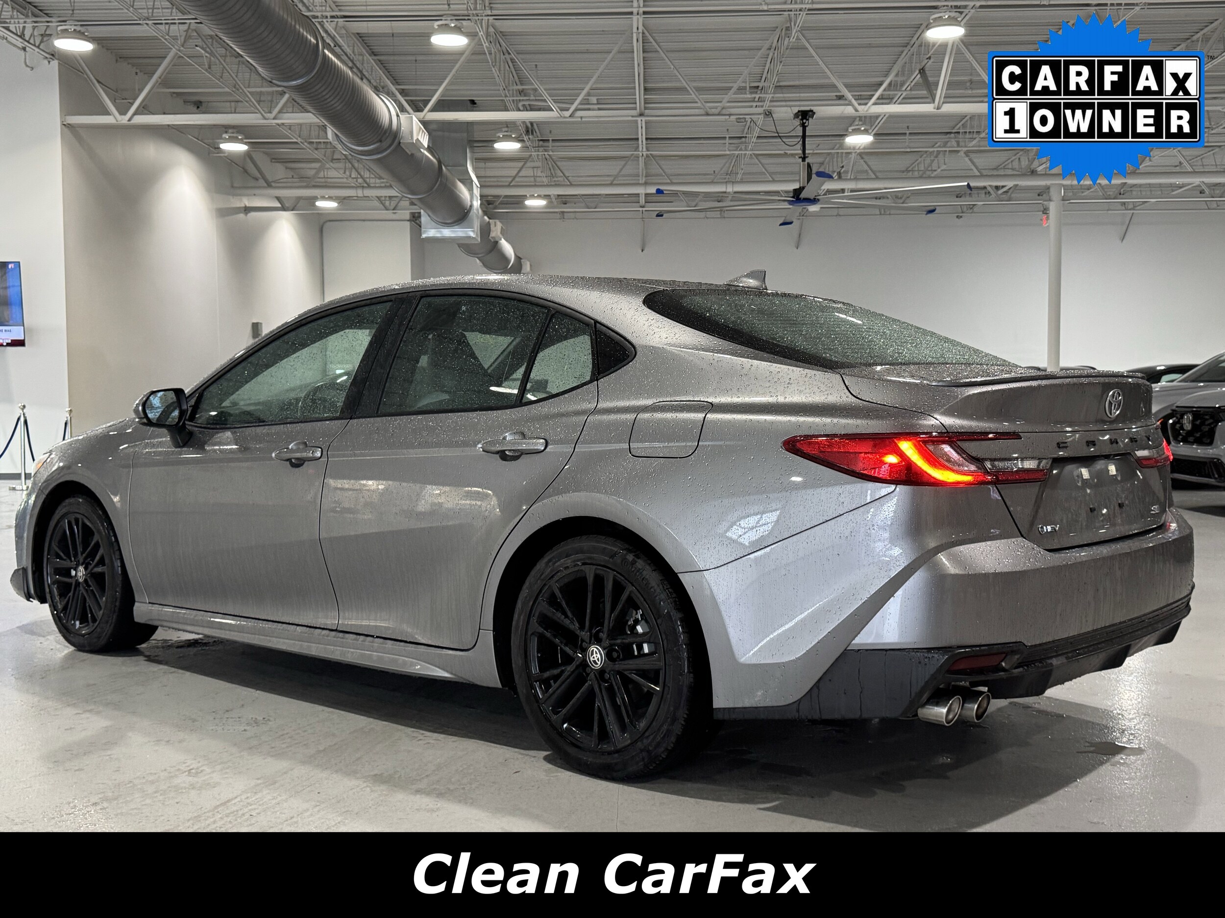 2025 Toyota Camry SE photo 2