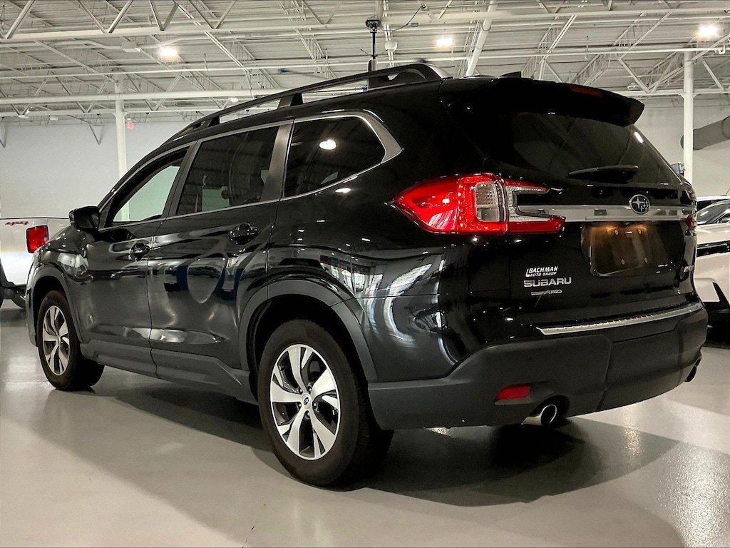 Used 2024 Subaru Ascent Premium 7-Passenger SUV