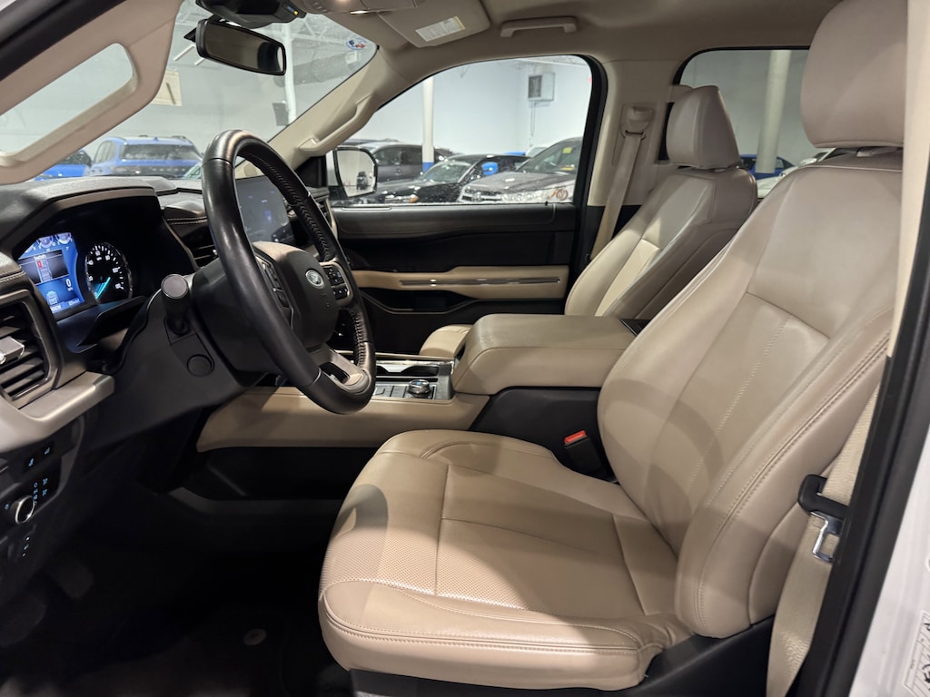 Used 2024 Ford Expedition Max XLT 4x4 SUV