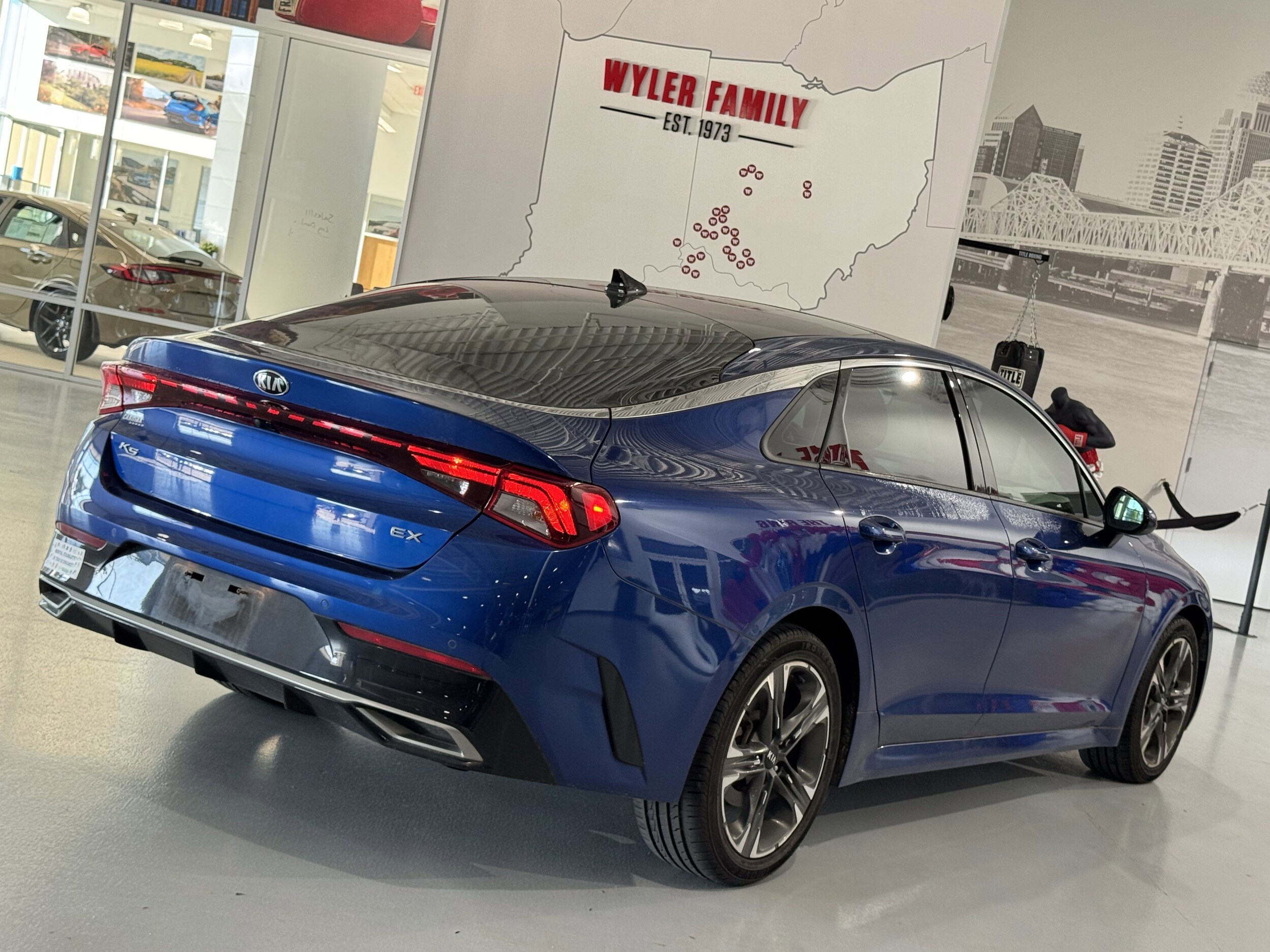 2021 Kia K5 EX photo 3