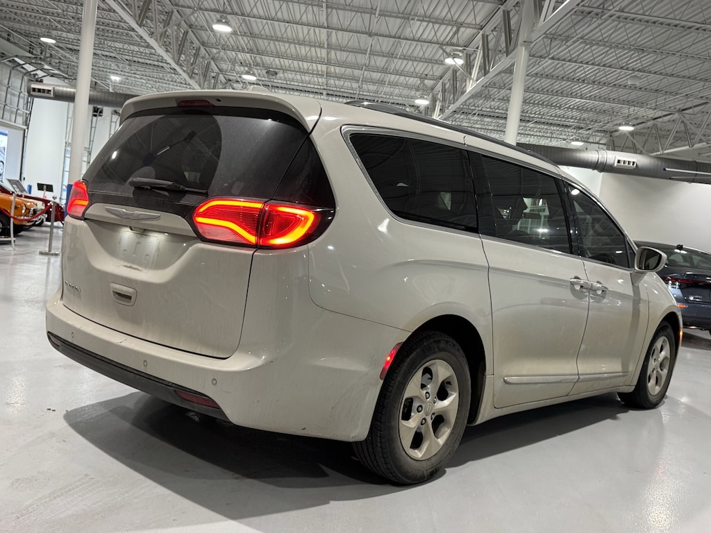 Used 2017 Chrysler Pacifica Touring-L Plus FWD Van