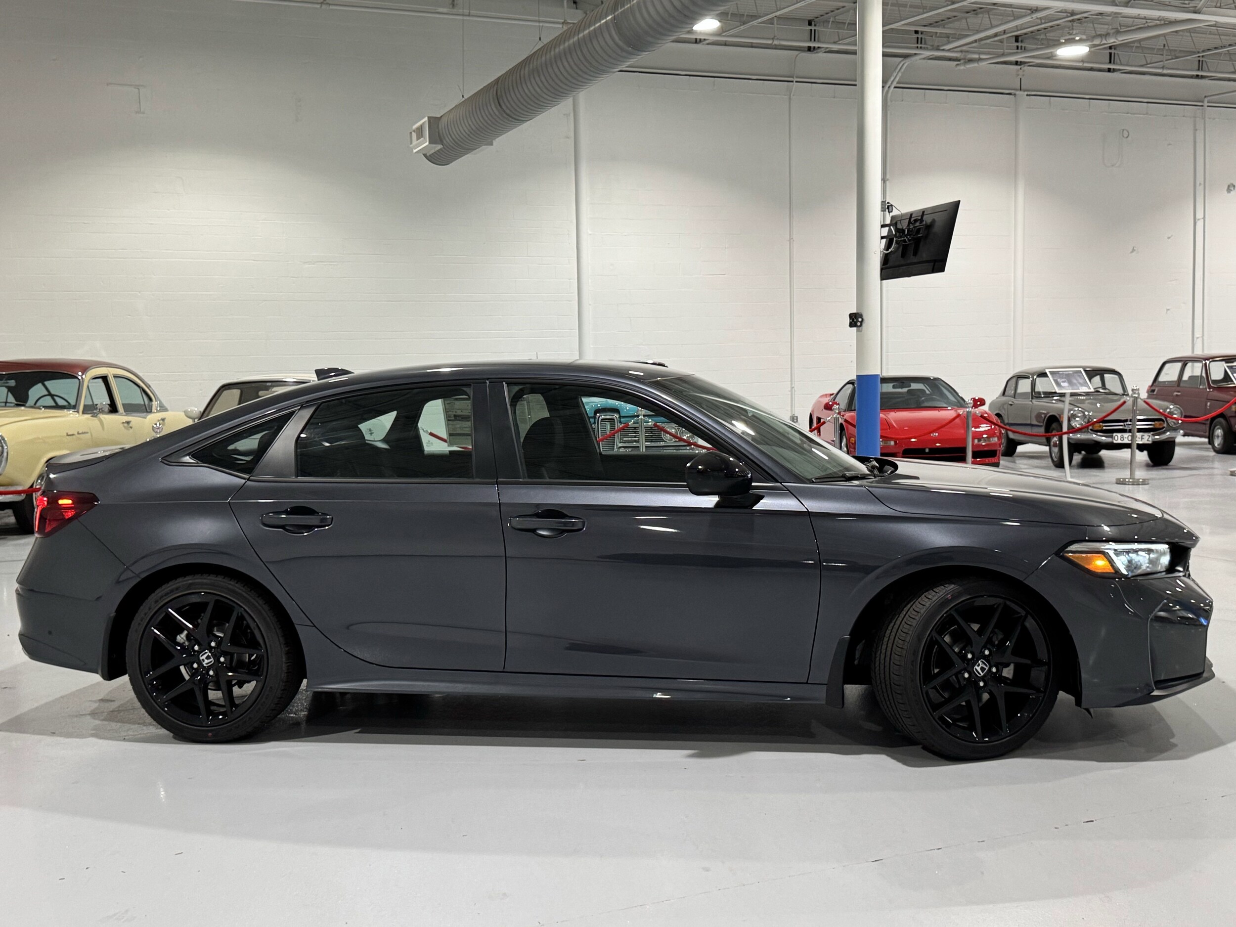 2026 Honda Civic Sport photo 3