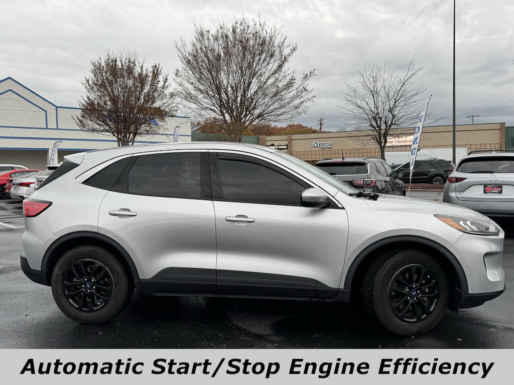 Used 2020 Ford Escape SE FWD SUV