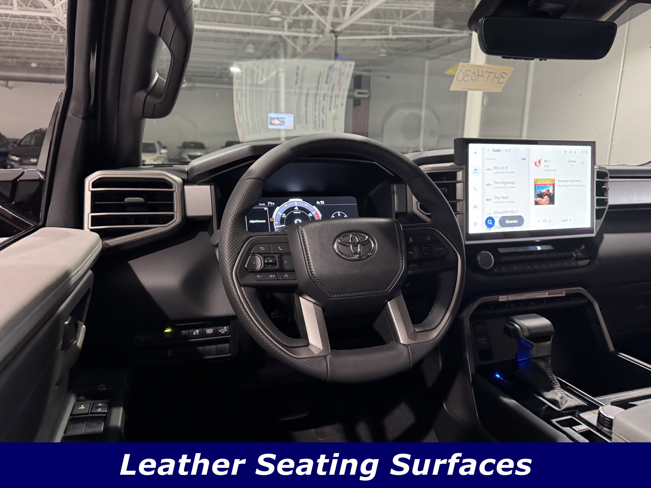 2025 Toyota Tundra Limited CrewMax photo 4
