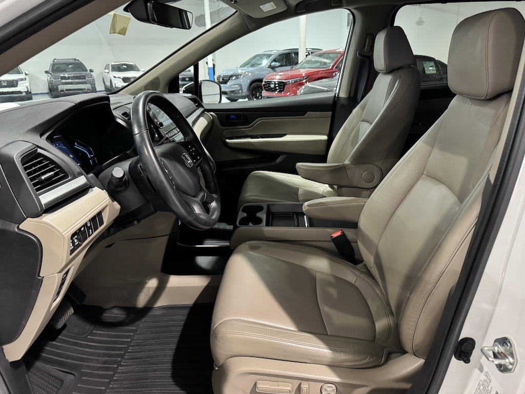 Used 2023 Honda Odyssey EX-L Auto Van
