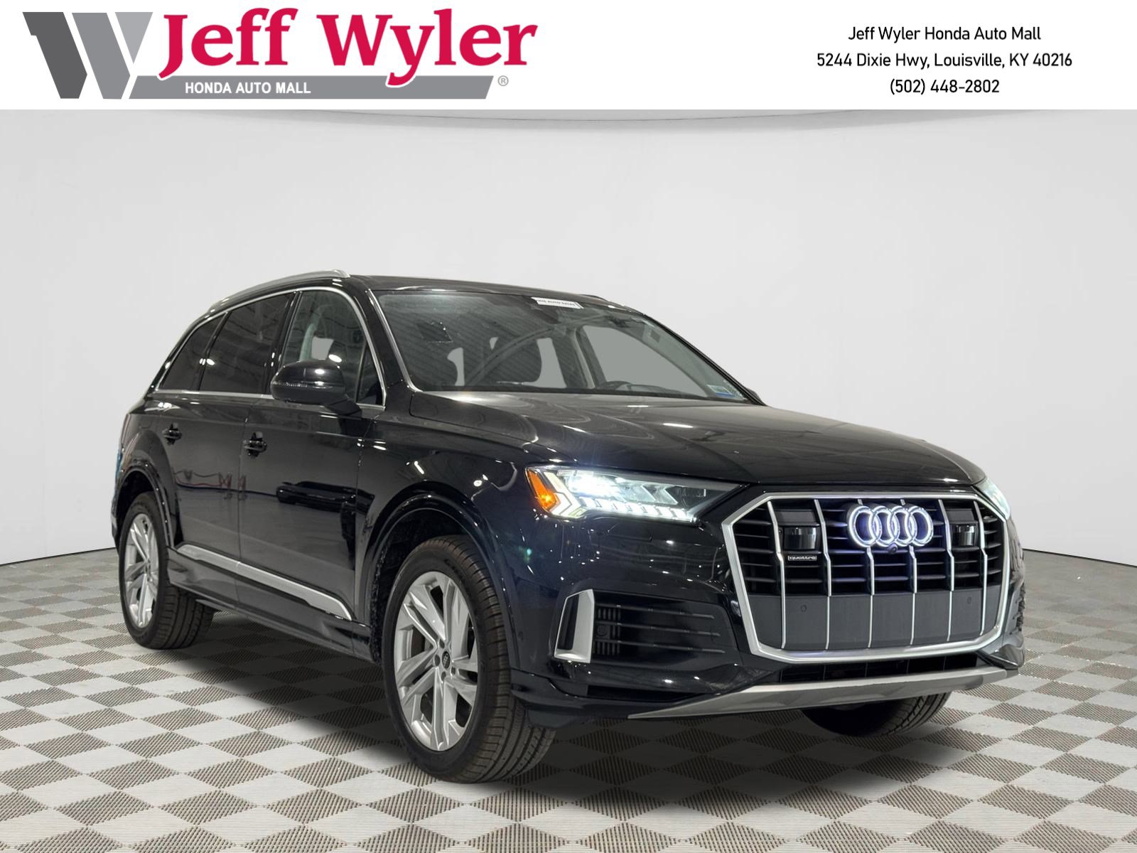 2023 Audi Q7 Premium's photo