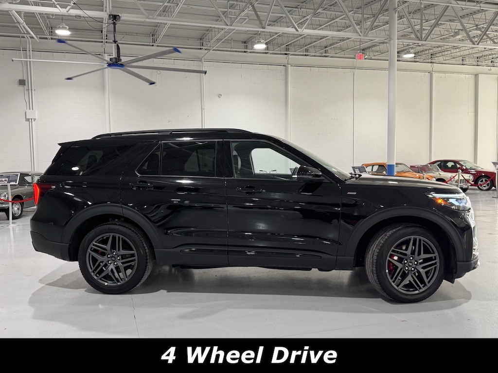 Used 2025 Ford Explorer ST-Line 4WD SUV