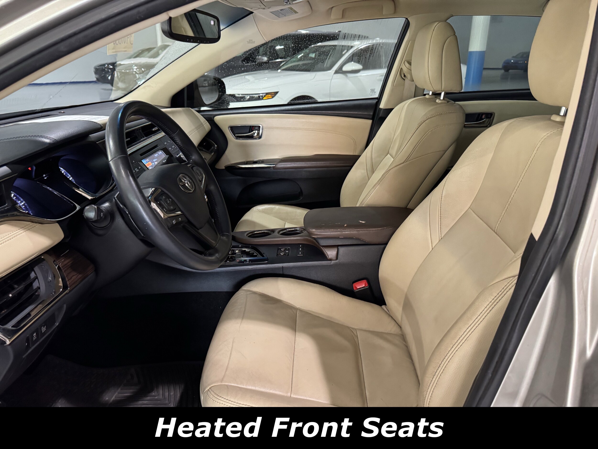 2013 Toyota Avalon XLE Touring photo 3