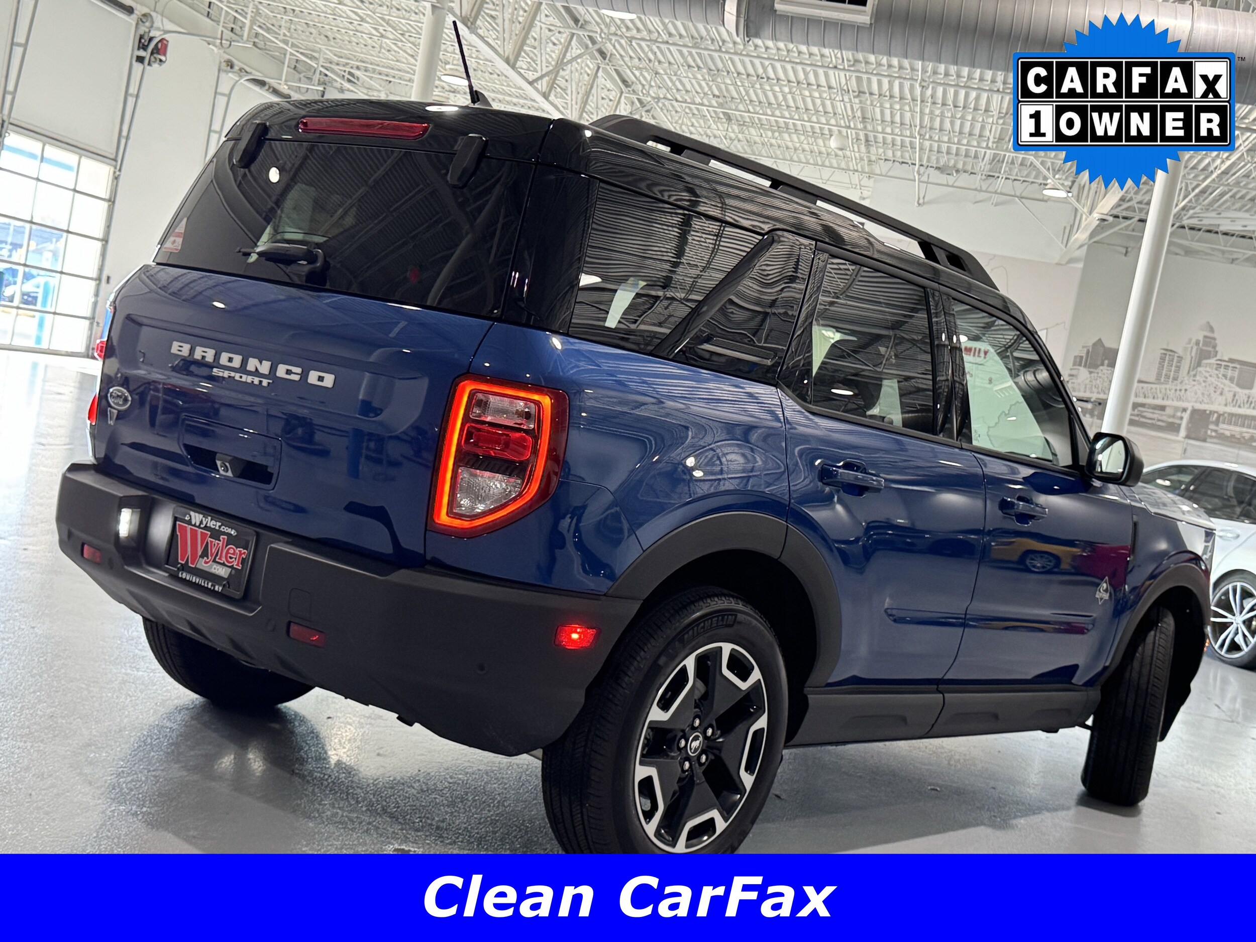 2024 Ford Bronco Sport Outer Banks photo 2