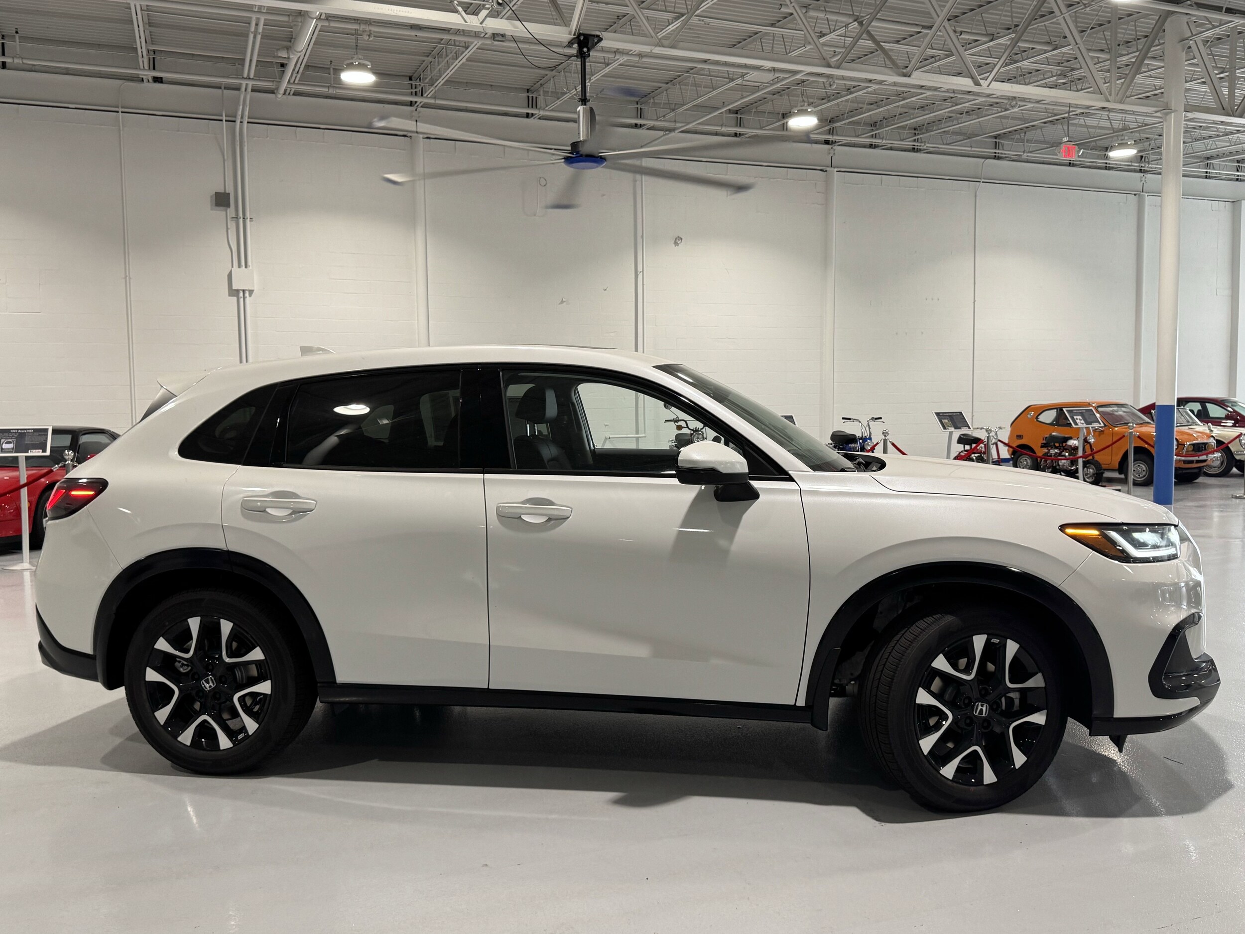 2026 Honda HR-V EX-L photo 2