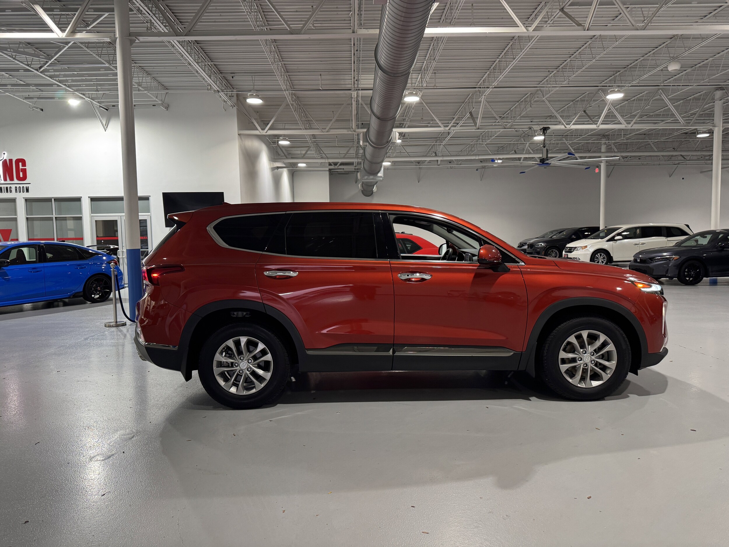 2019 Hyundai Santa Fe SEL photo 3