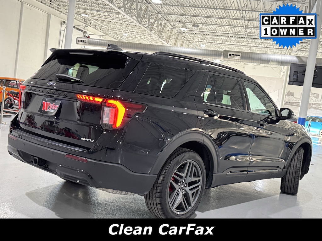 Used 2025 Ford Explorer ST-Line 4WD SUV