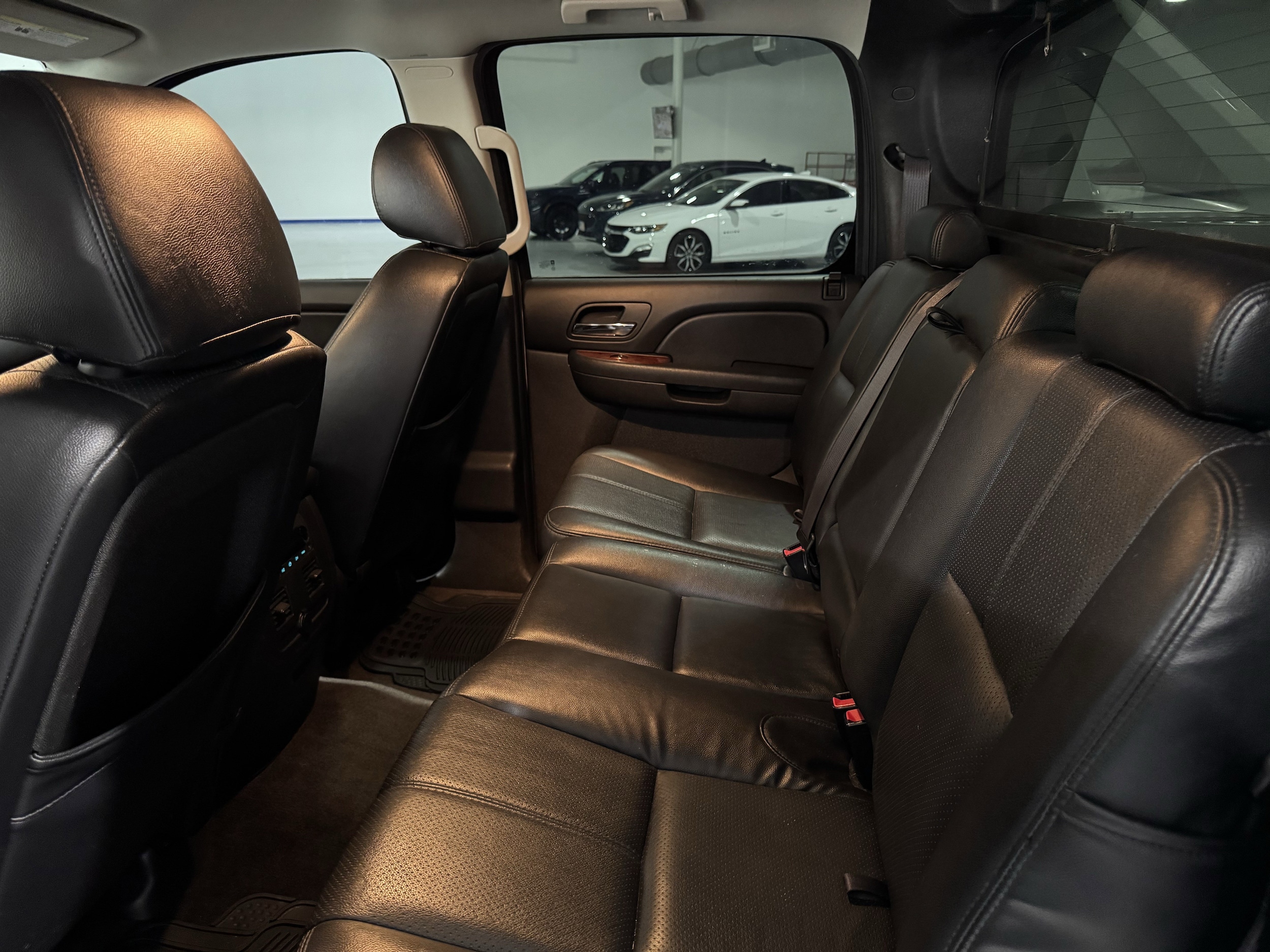 Image of 2013 Chevrolet Avalanche 2WD Crew Cab LS Truck