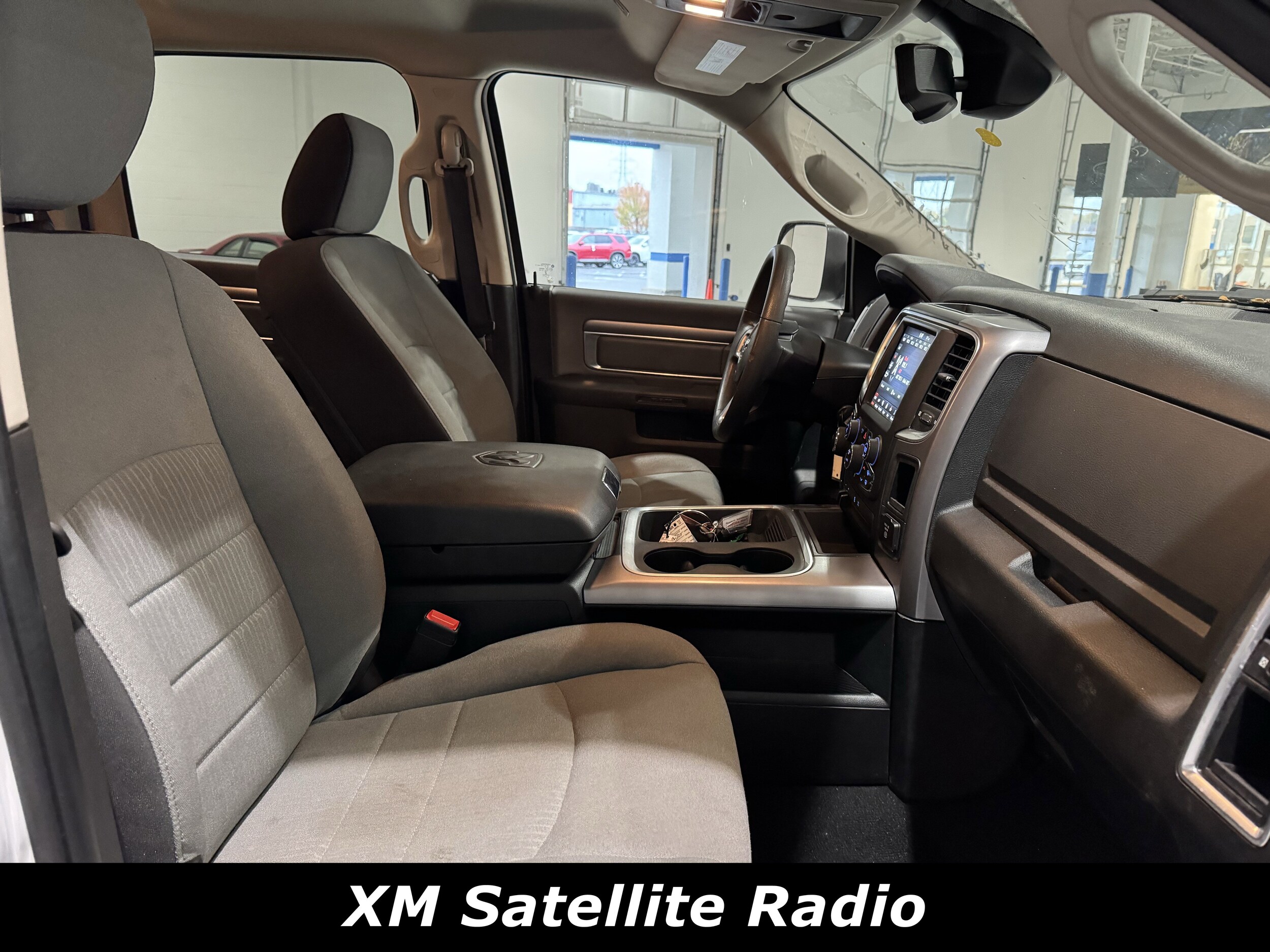 2023 Ram 1500 Classic SLT photo 4