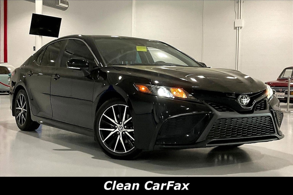 Used 2023 Toyota Camry SE Auto Sedan