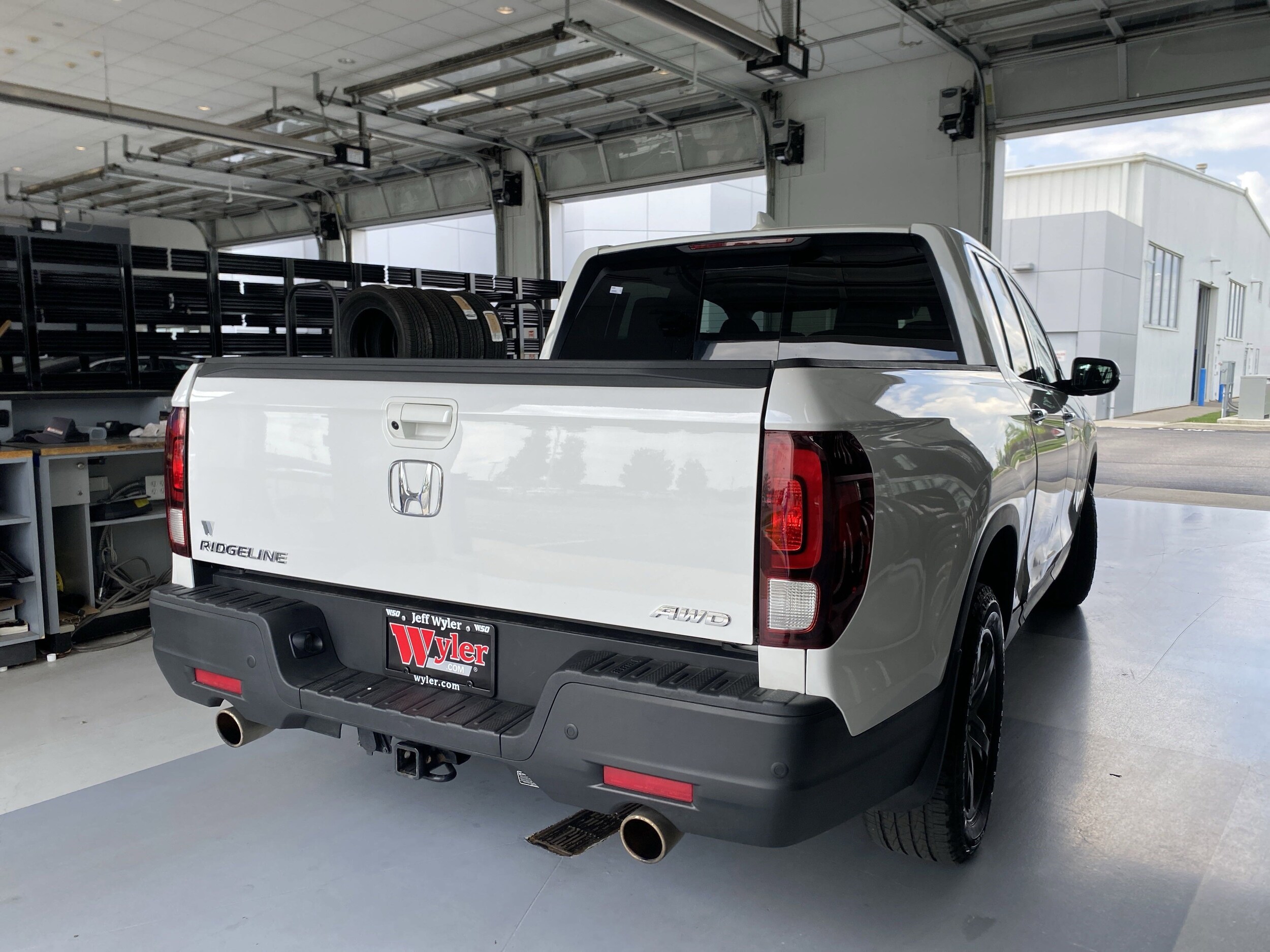 2023 Honda Ridgeline RTL-E photo 4