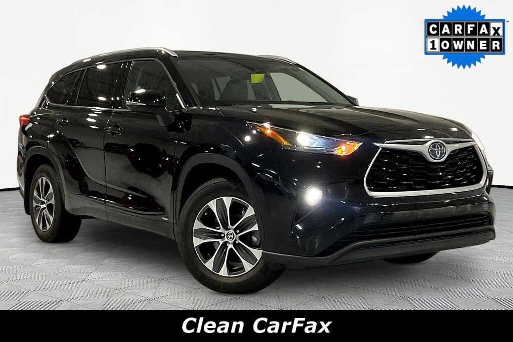 Used 2022 Toyota Highlander Hybrid XLE AWD SUV