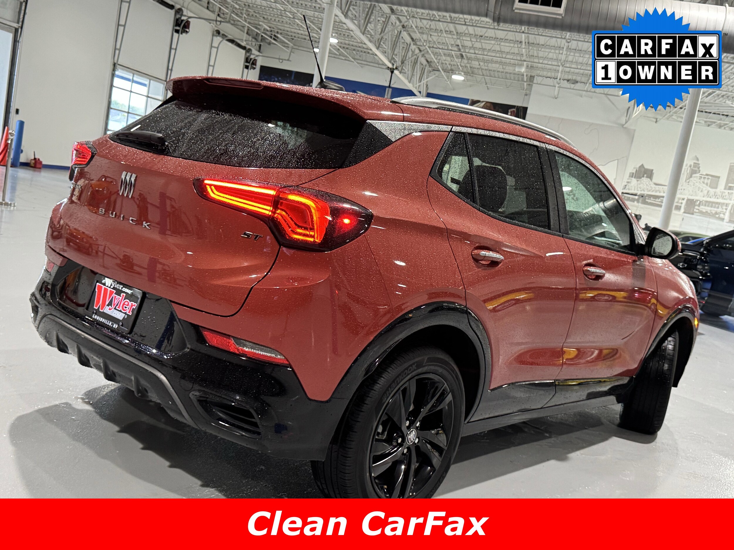 2024 Buick Encore GX Sport Touring photo 2