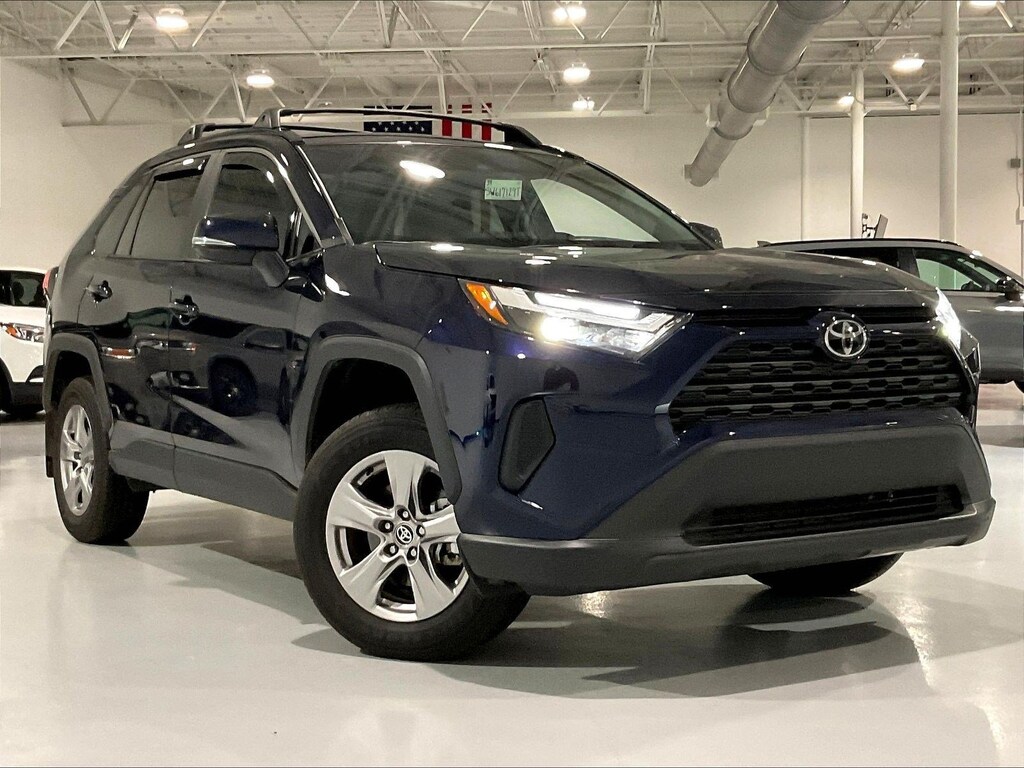 Used 2025 Toyota RAV4 XLE AWD SUV