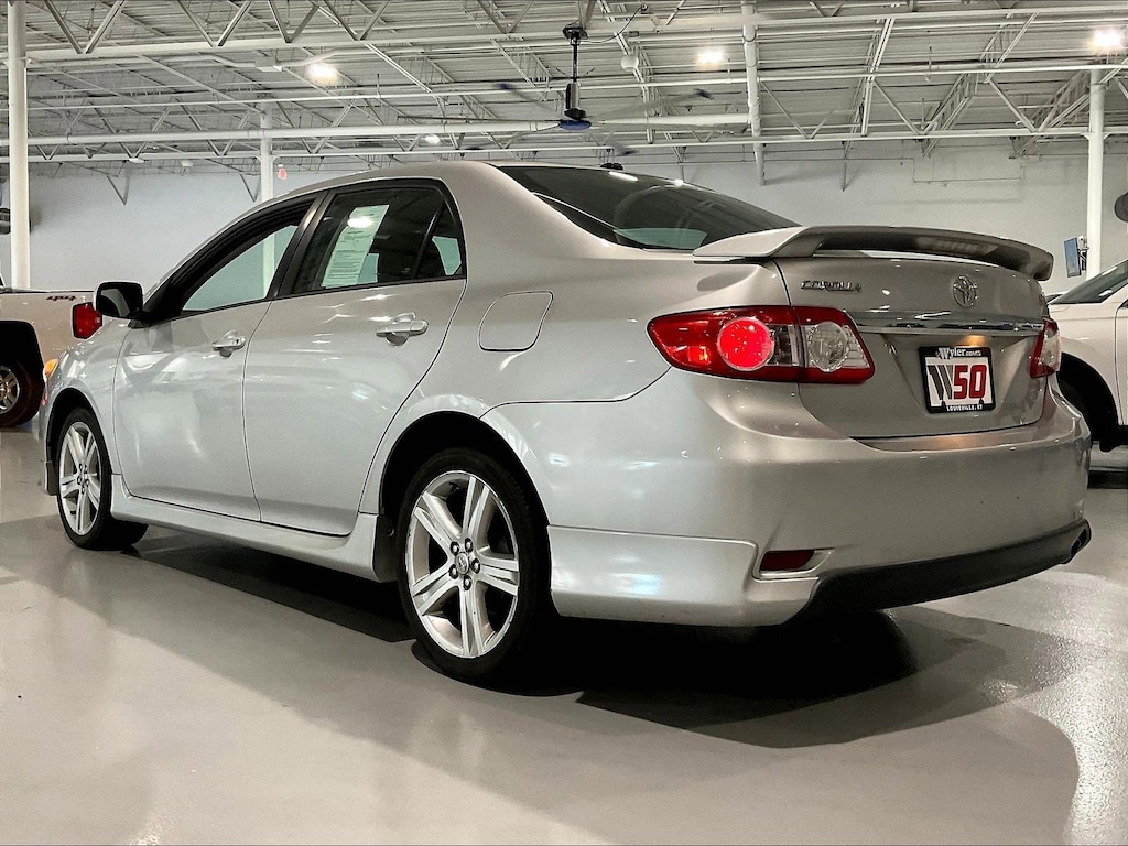 Used 2013 Toyota Corolla 4dr Sdn Auto S Sedan