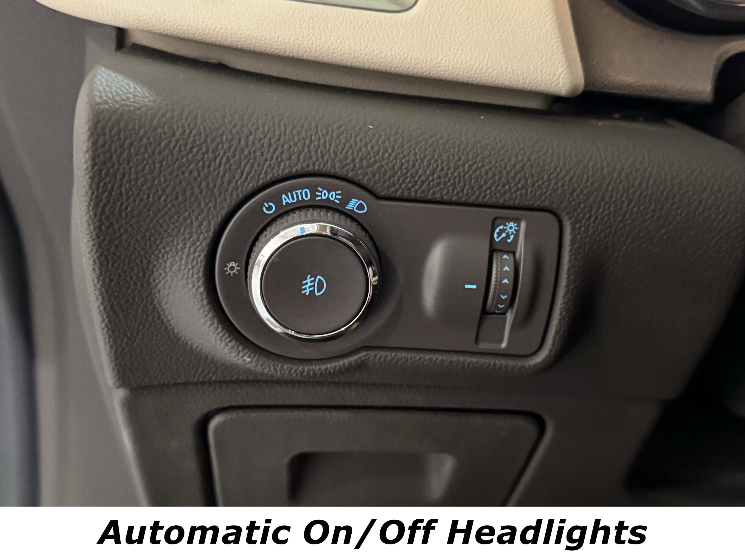 2015 Buick Verano Convenience photo 3