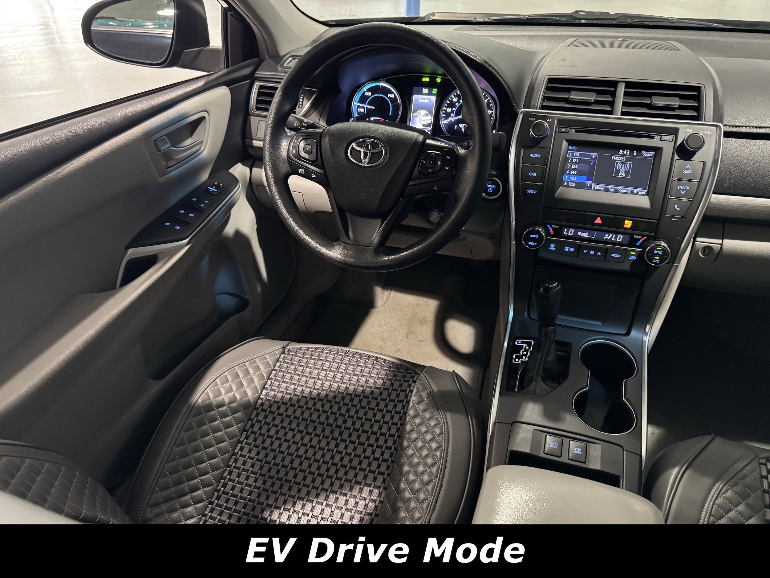Image 4 of 2017 Toyota Camry Sedan