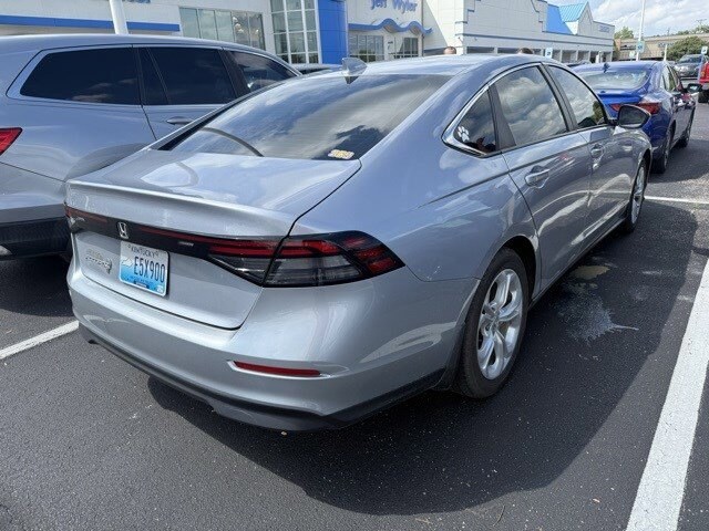 2023 Honda Accord LX photo 2