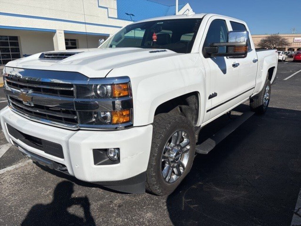 Used 2018 Chevrolet Silverado 2500HD 4WD Crew Cab 153.7 High Country Truck Crew Cab