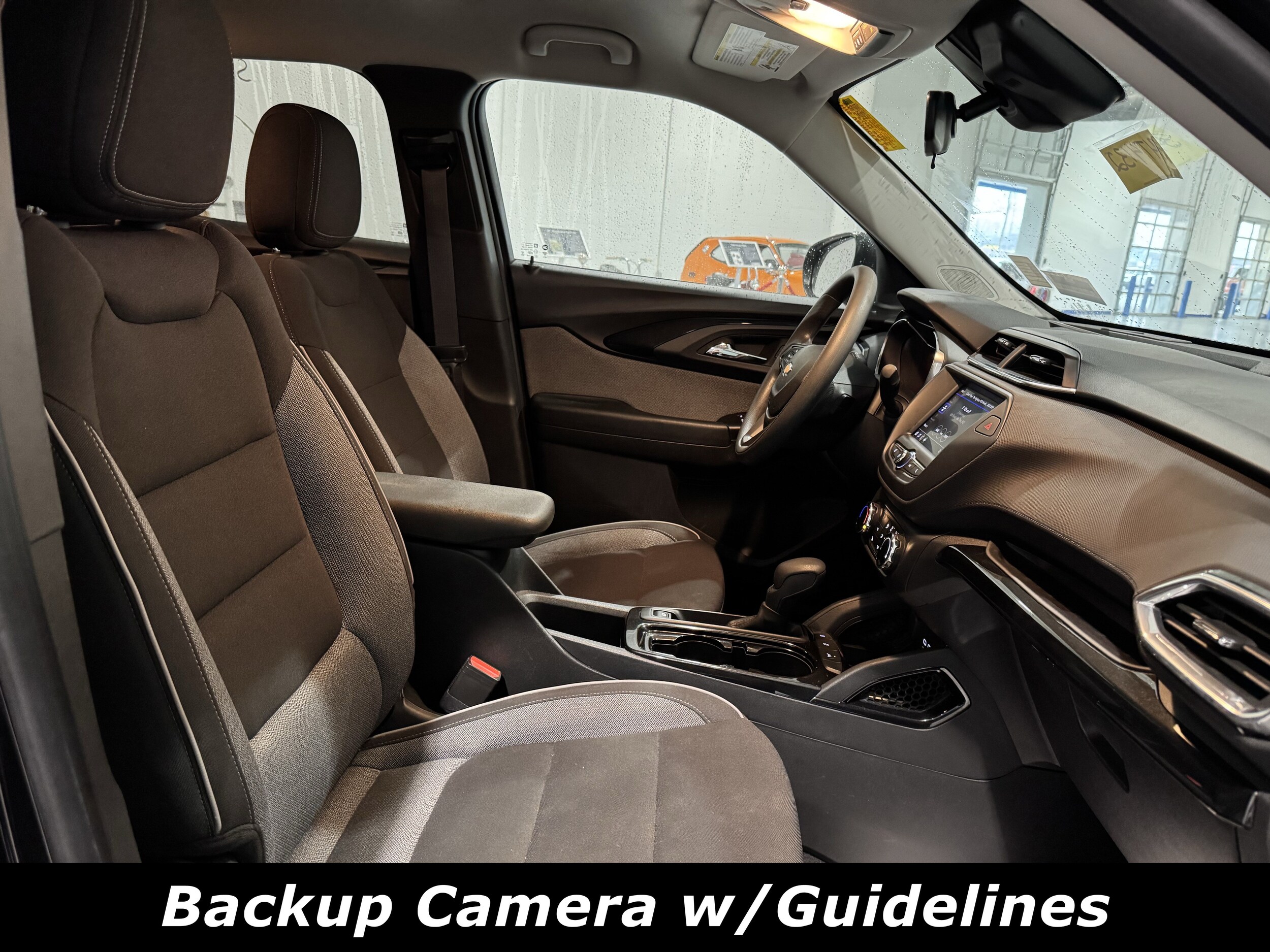 2023 Chevrolet Trailblazer LT photo 2