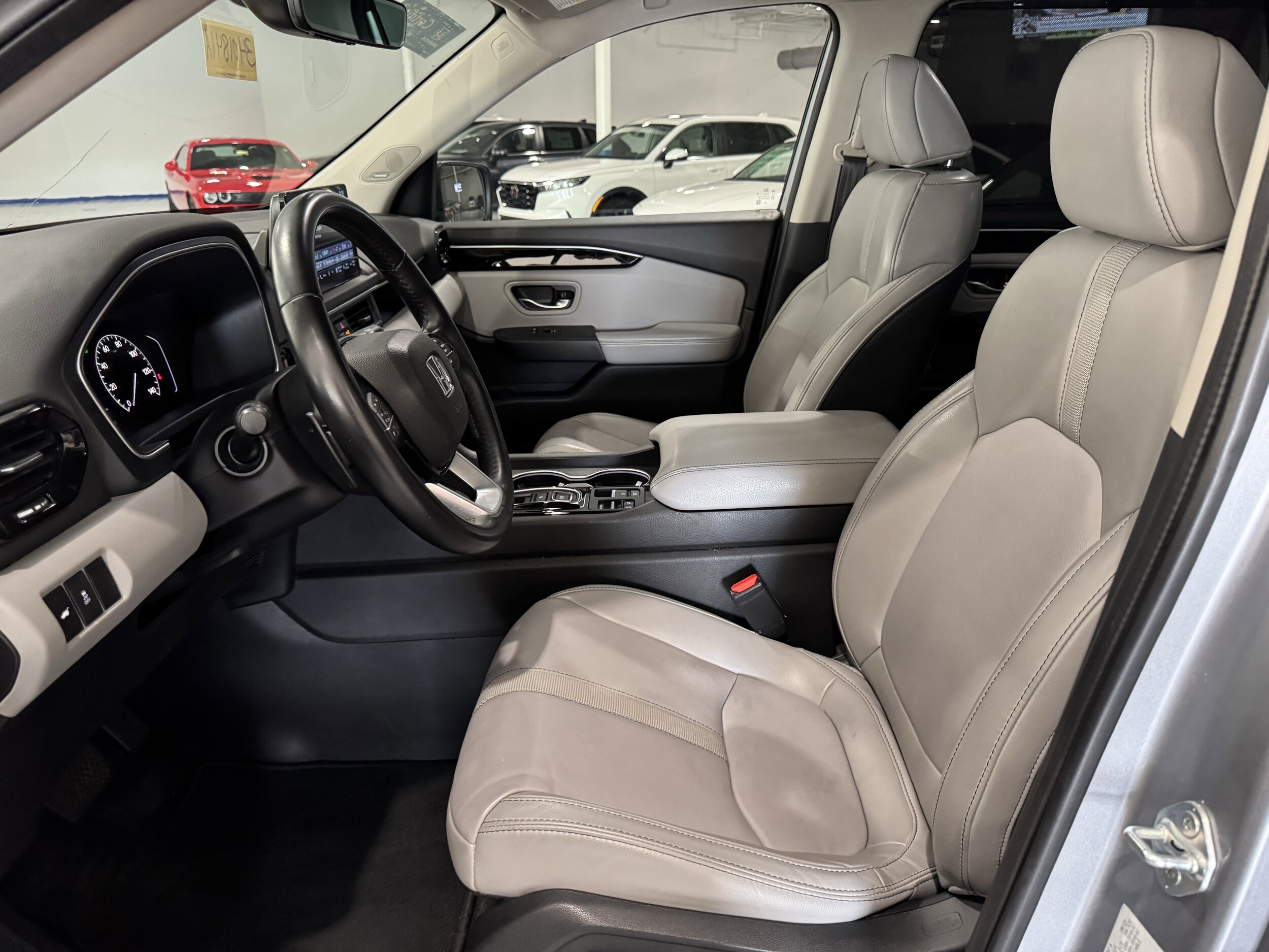 2024 Honda Pilot Touring photo 4