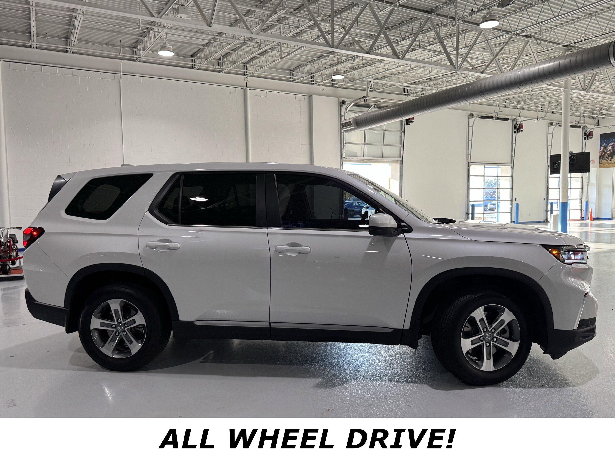 2025 Honda Pilot EX-L photo 2