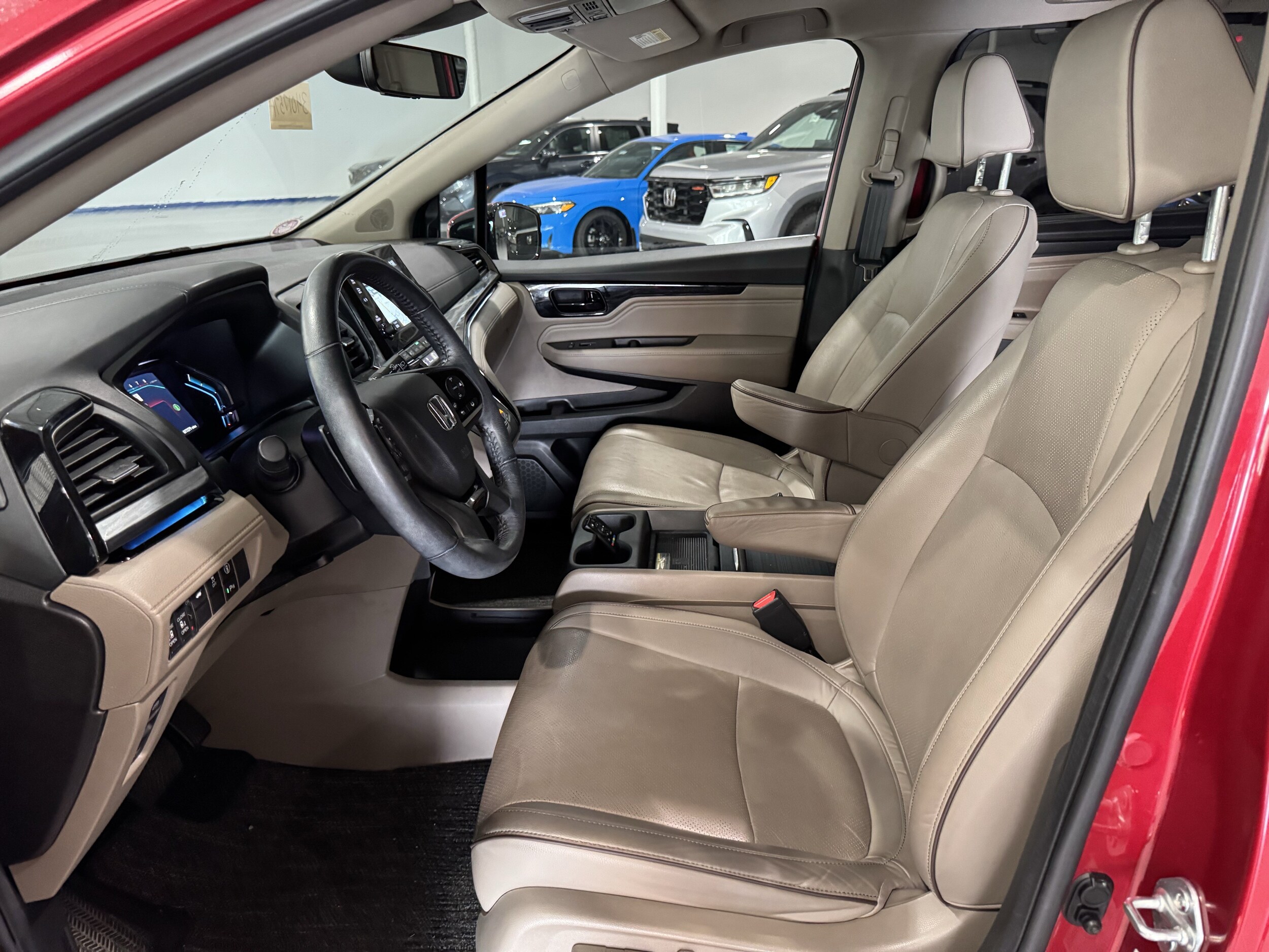2022 Honda Odyssey Elite photo 4