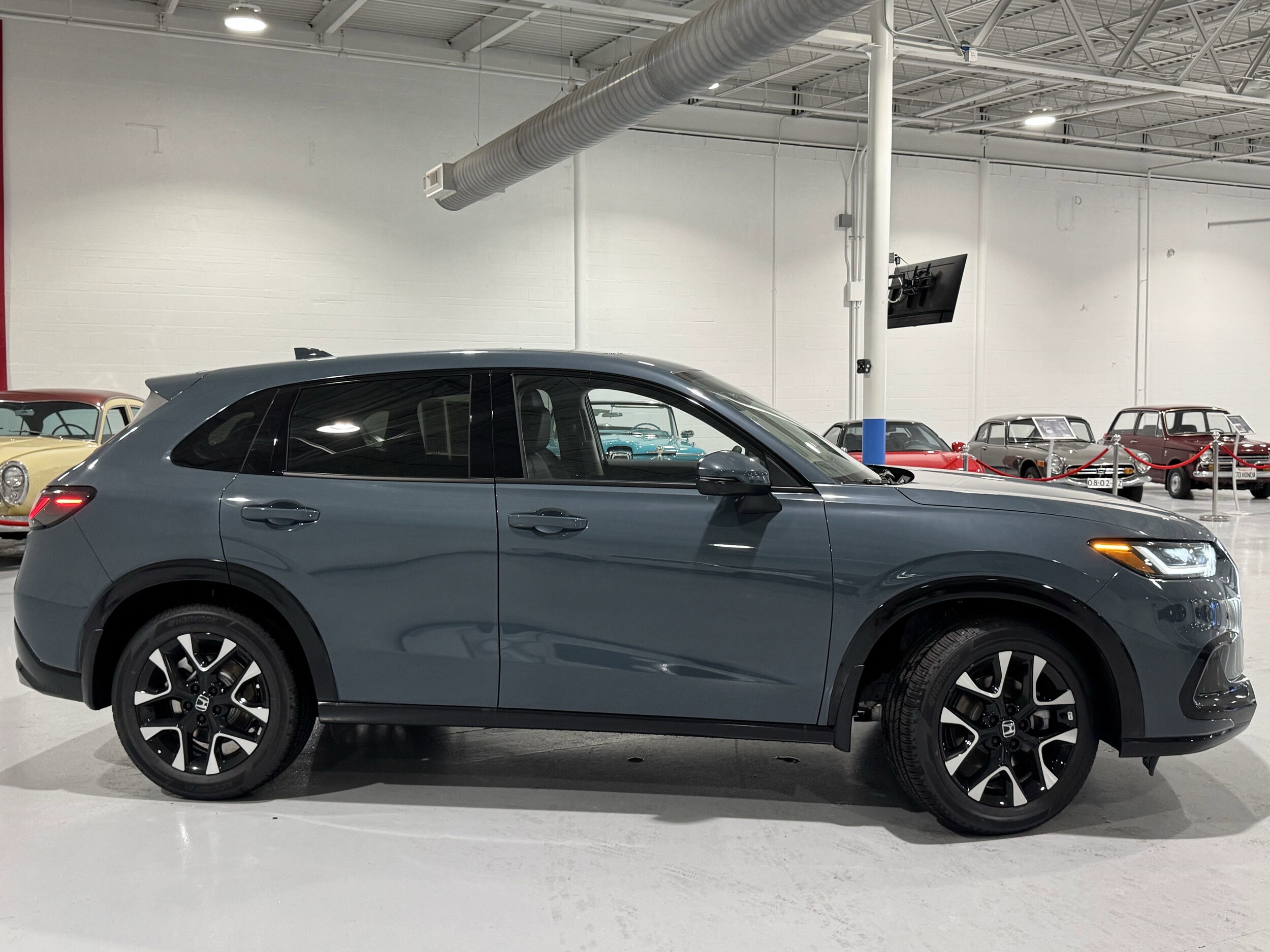 2026 Honda HR-V EX-L photo 2