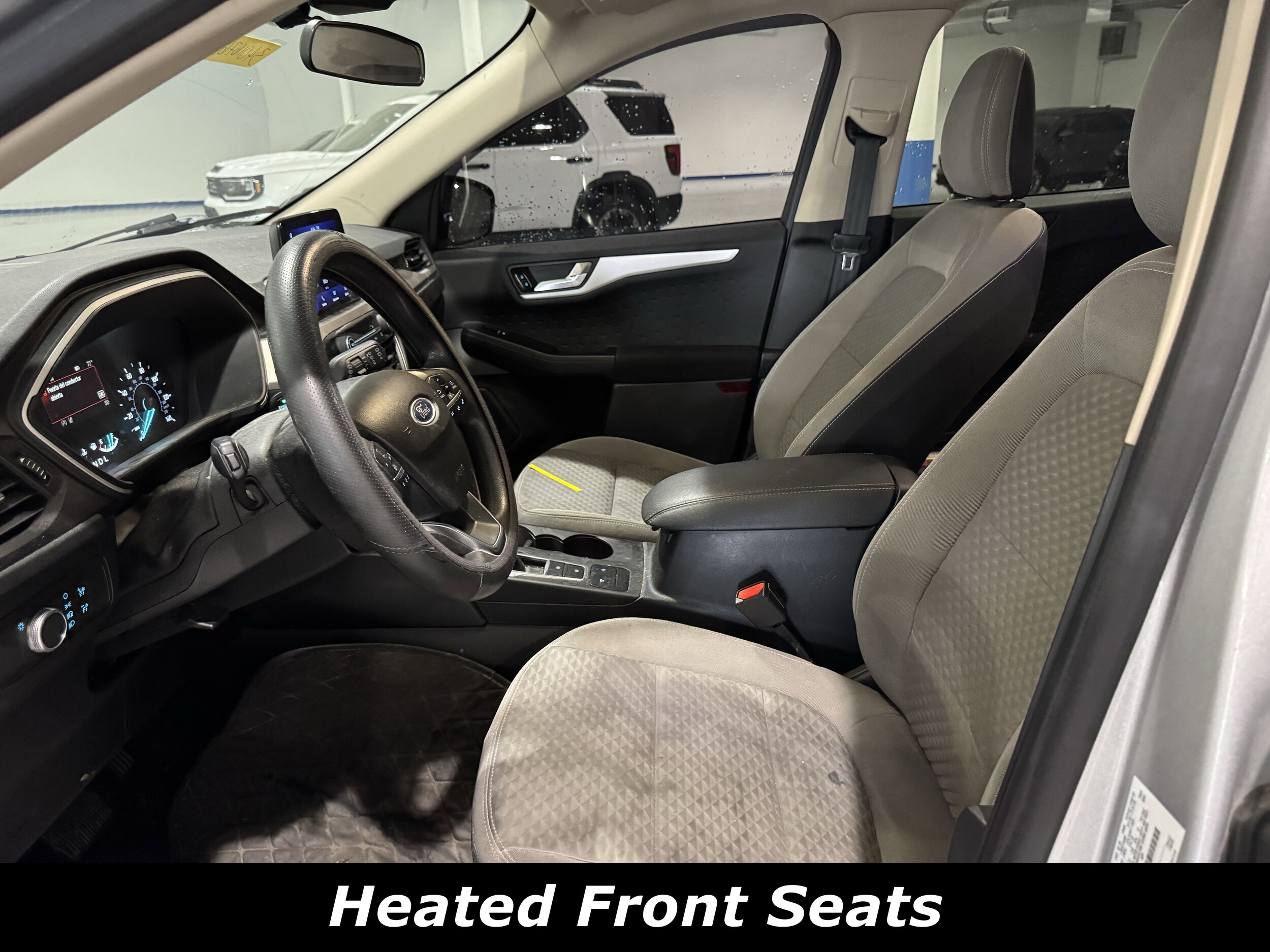2020 Ford Escape SE photo 3