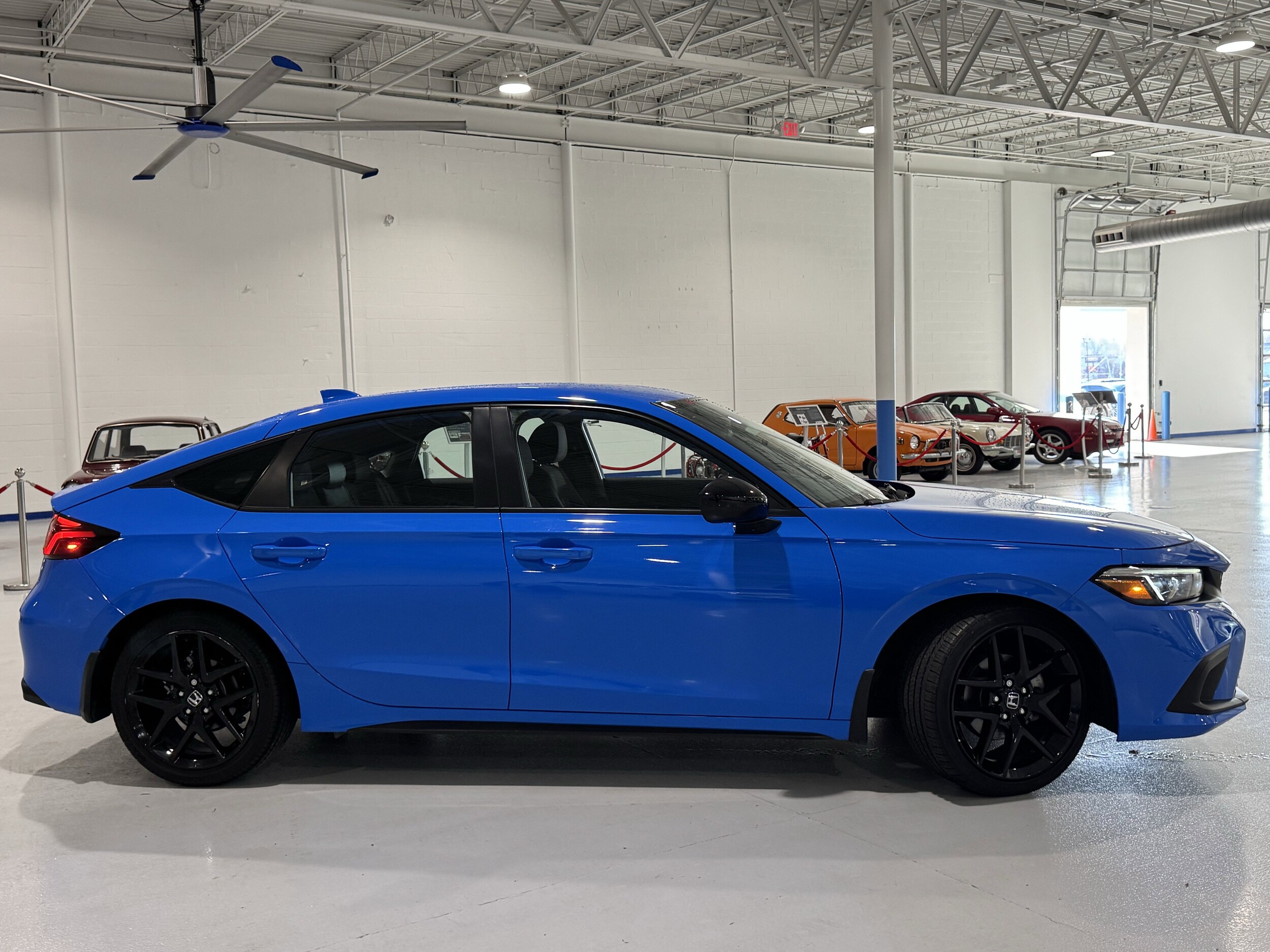 2024 Honda Civic Hatchback Sport photo 2